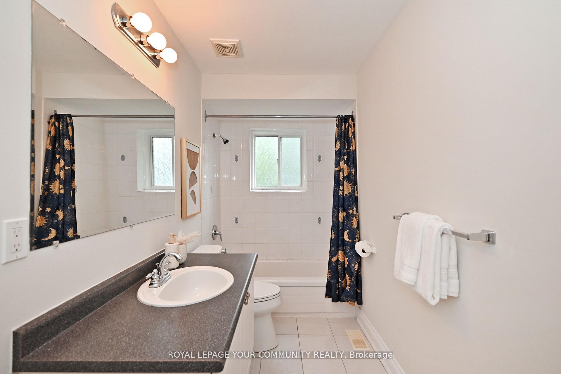 Photo 38 of 50 The Queensway, Georgina, Keswick North — HOMEH