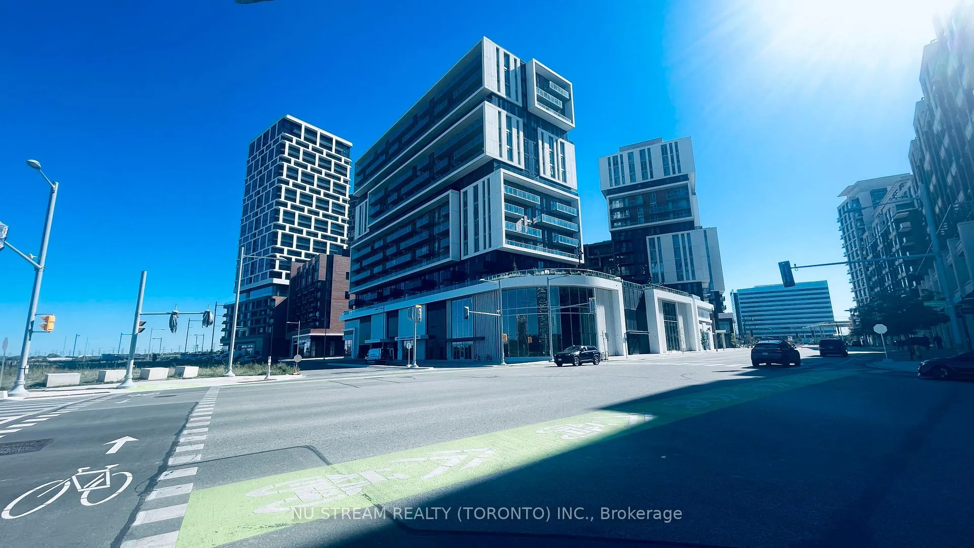 Photo 1 of Unit B611, 292 Verdale Crossing, Markham, Unionville — HOMEH