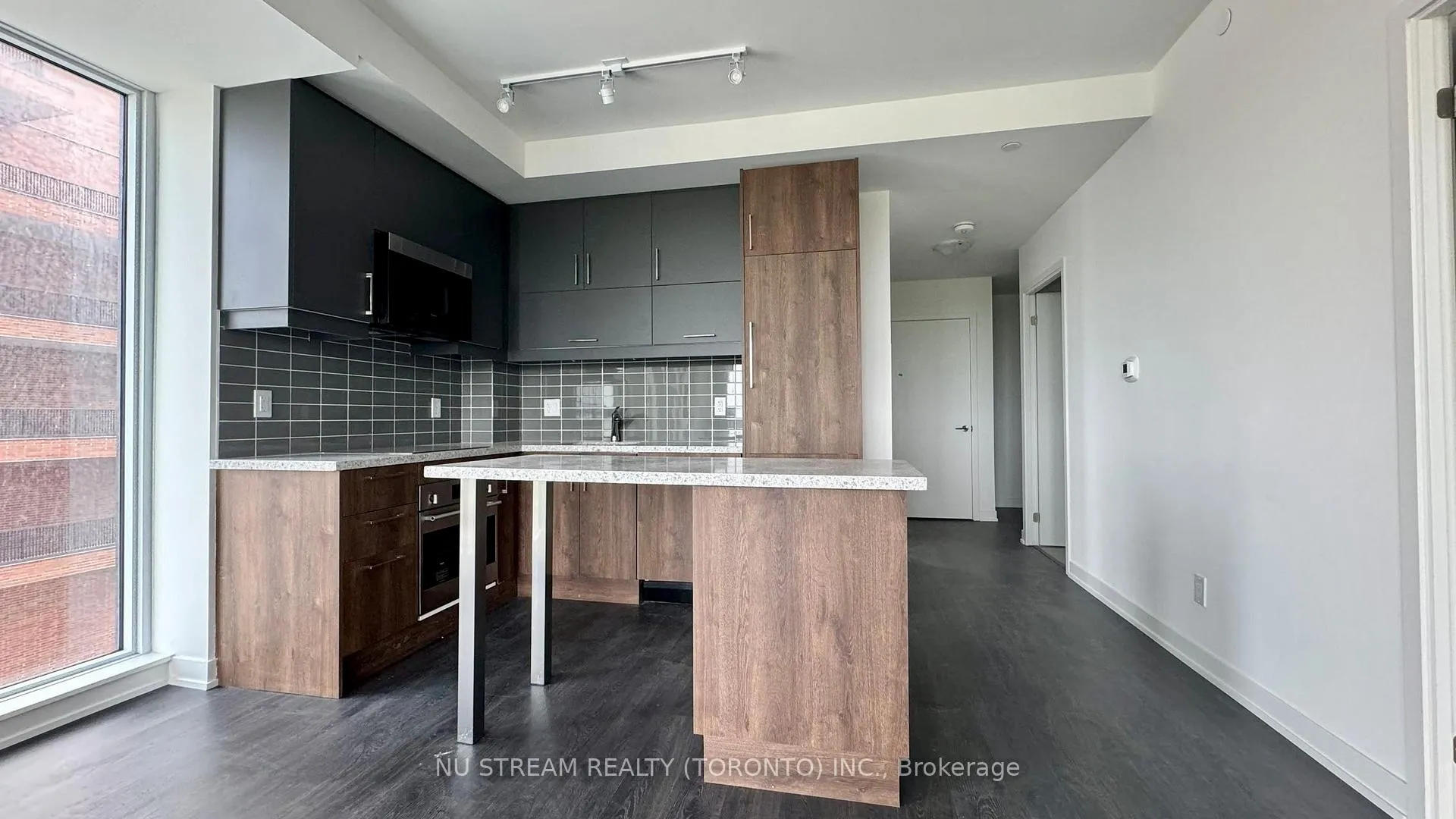 Photo 9 of Unit B611, 292 Verdale Crossing, Markham, Unionville — HOMEH