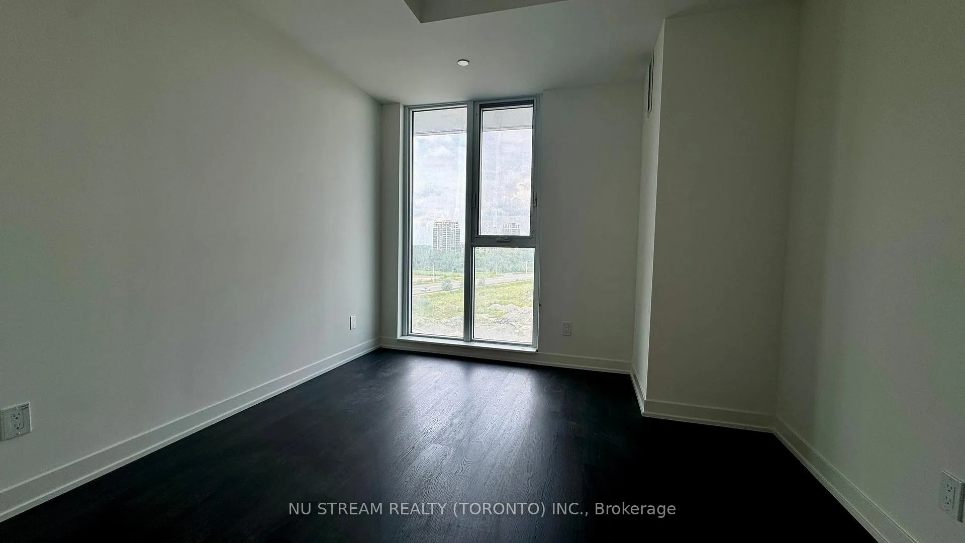 Photo 14 of Unit B611, 292 Verdale Crossing, Markham, Unionville — HOMEH
