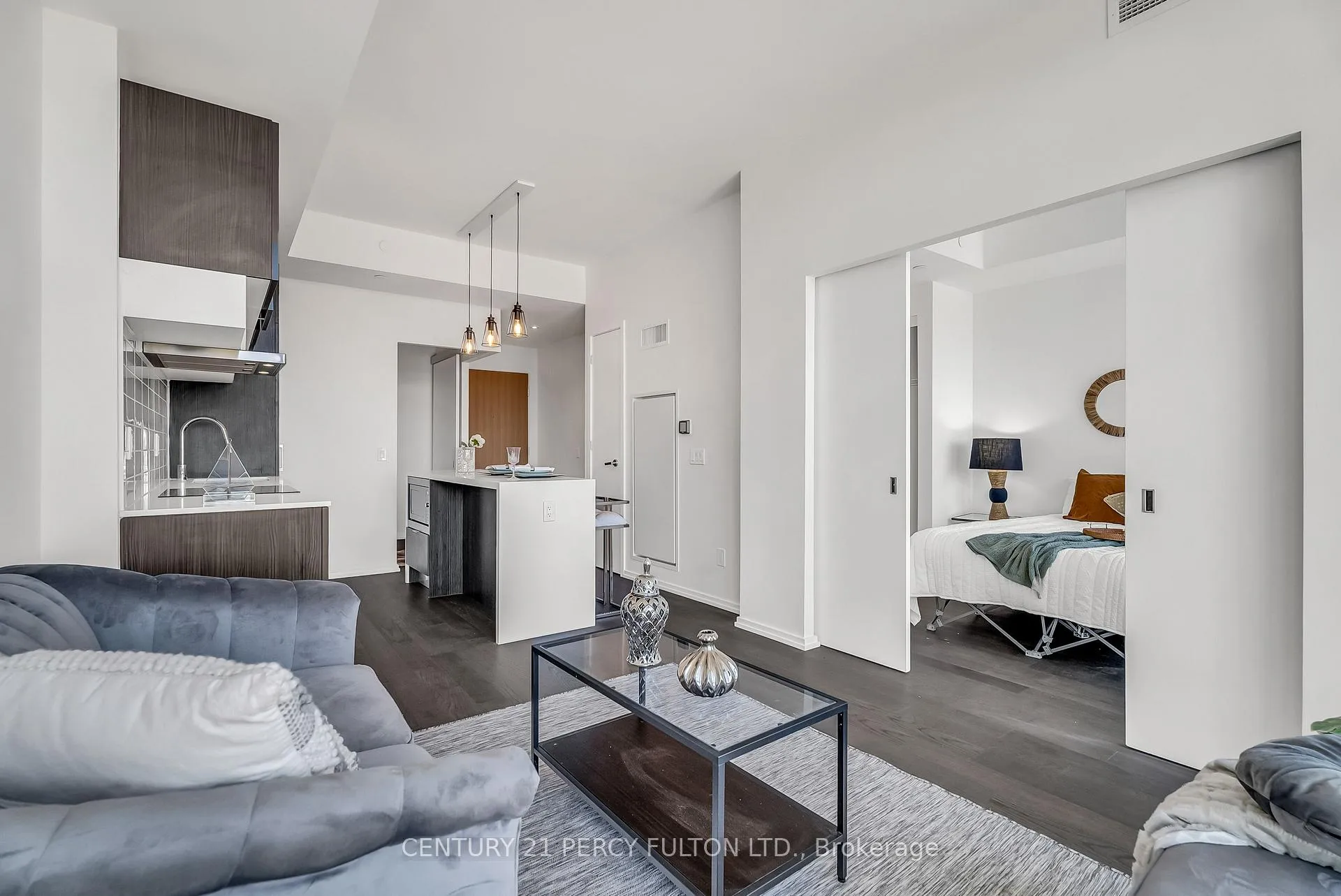 Photo 3 of Unit 1716, 8 Hillsdale Avenue E, Toronto, Mount Pleasant West — HOMEH