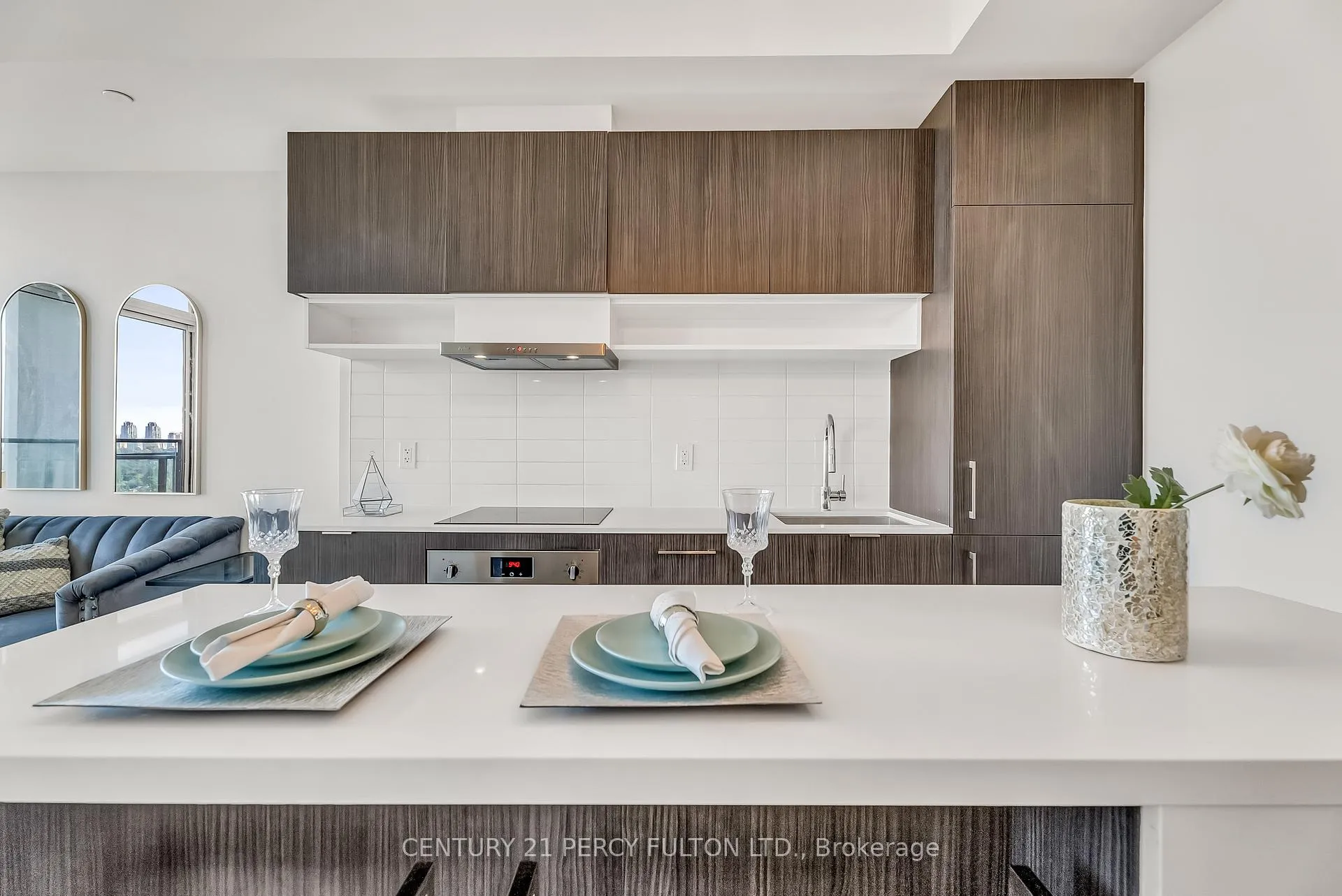 Photo 9 of Unit 1716, 8 Hillsdale Avenue E, Toronto, Mount Pleasant West — HOMEH