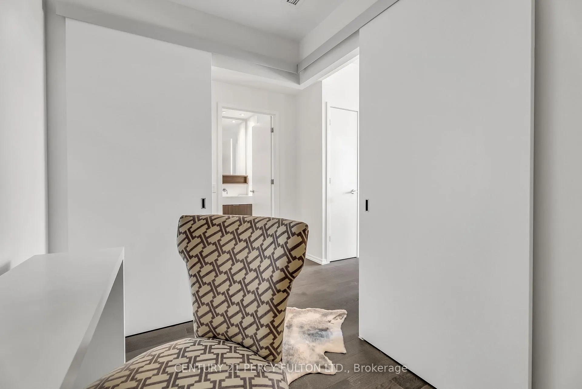 Photo 13 of Unit 1716, 8 Hillsdale Avenue E, Toronto, Mount Pleasant West — HOMEH