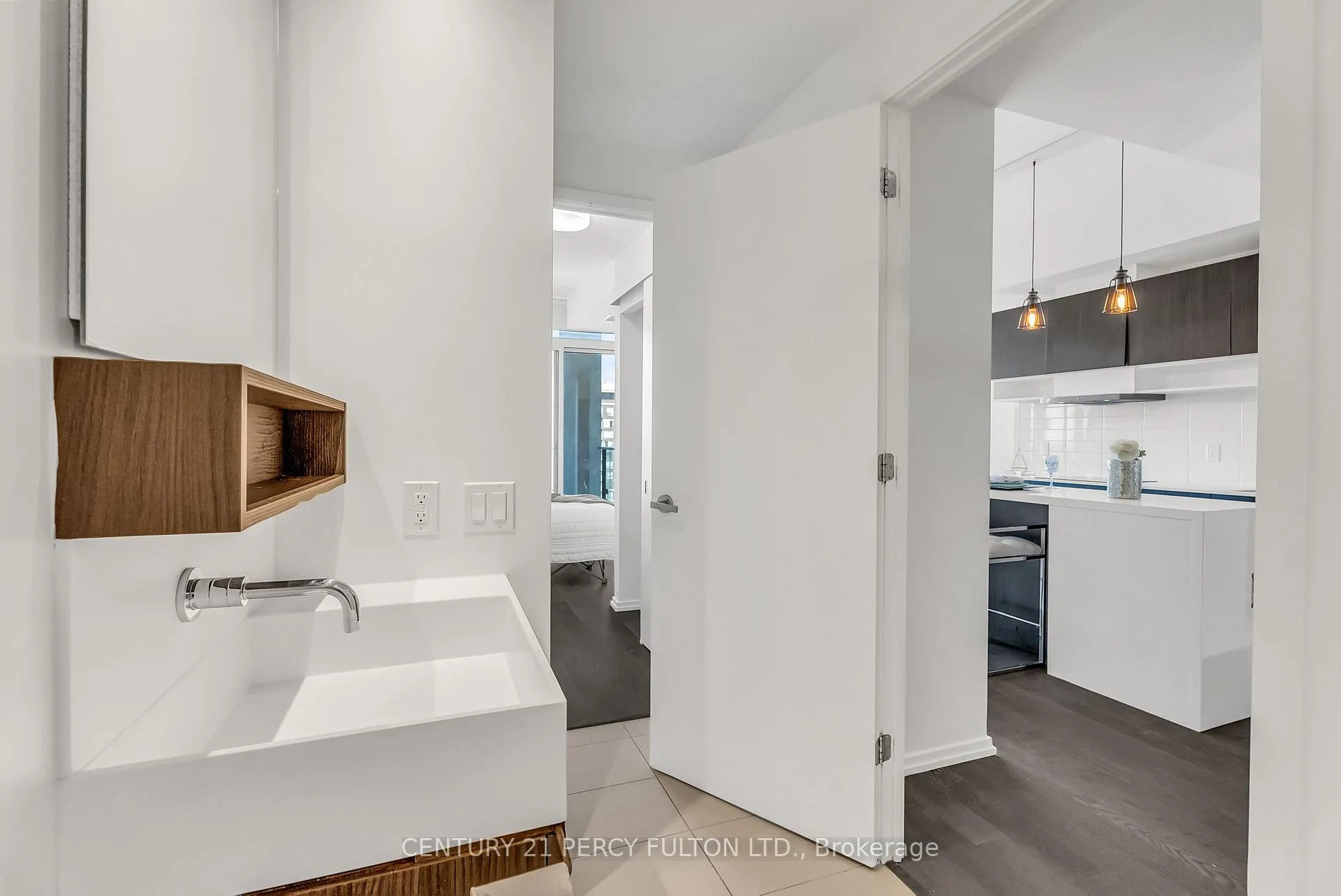 Photo 21 of Unit 1716, 8 Hillsdale Avenue E, Toronto, Mount Pleasant West — HOMEH