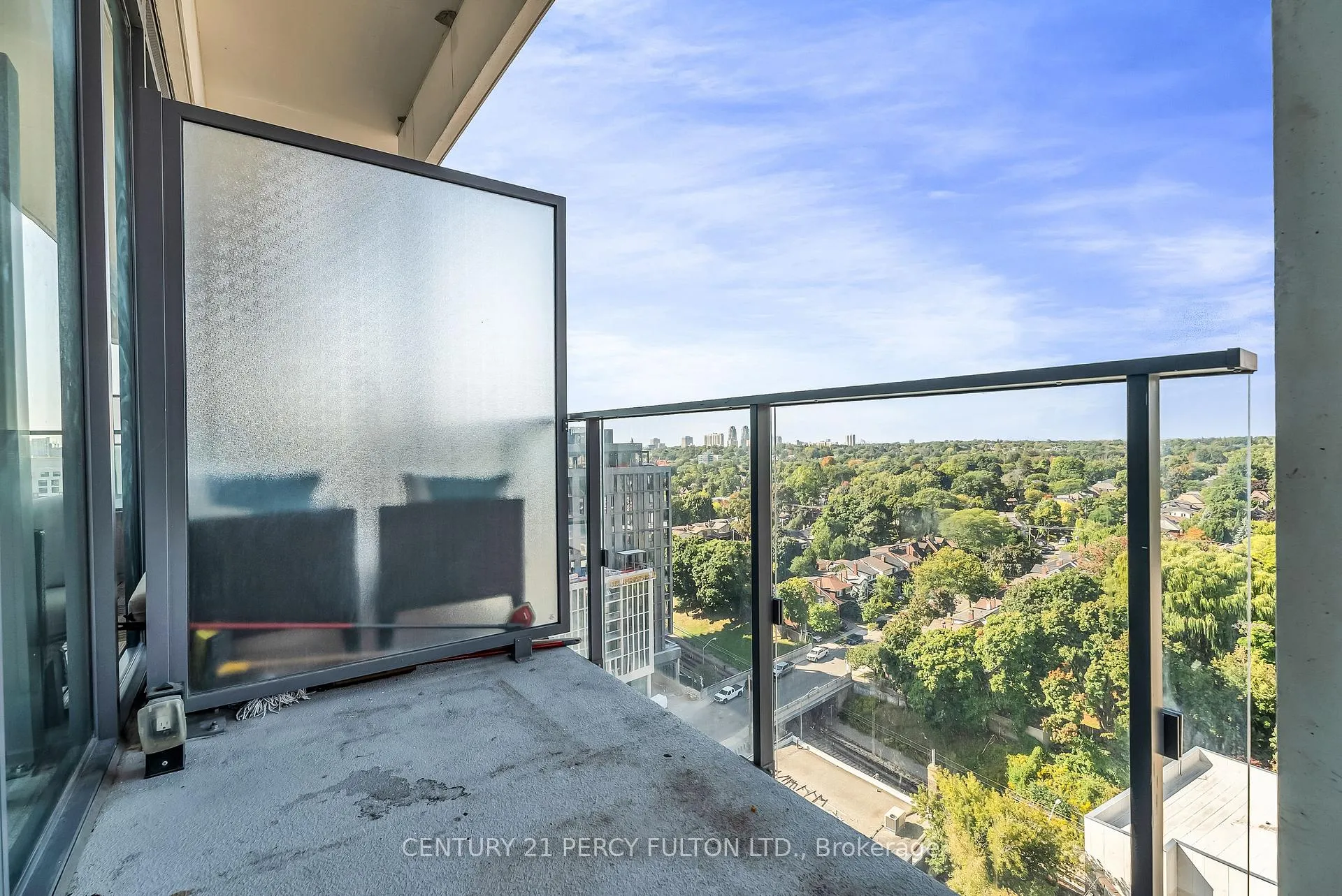 Photo 23 of Unit 1716, 8 Hillsdale Avenue E, Toronto, Mount Pleasant West — HOMEH