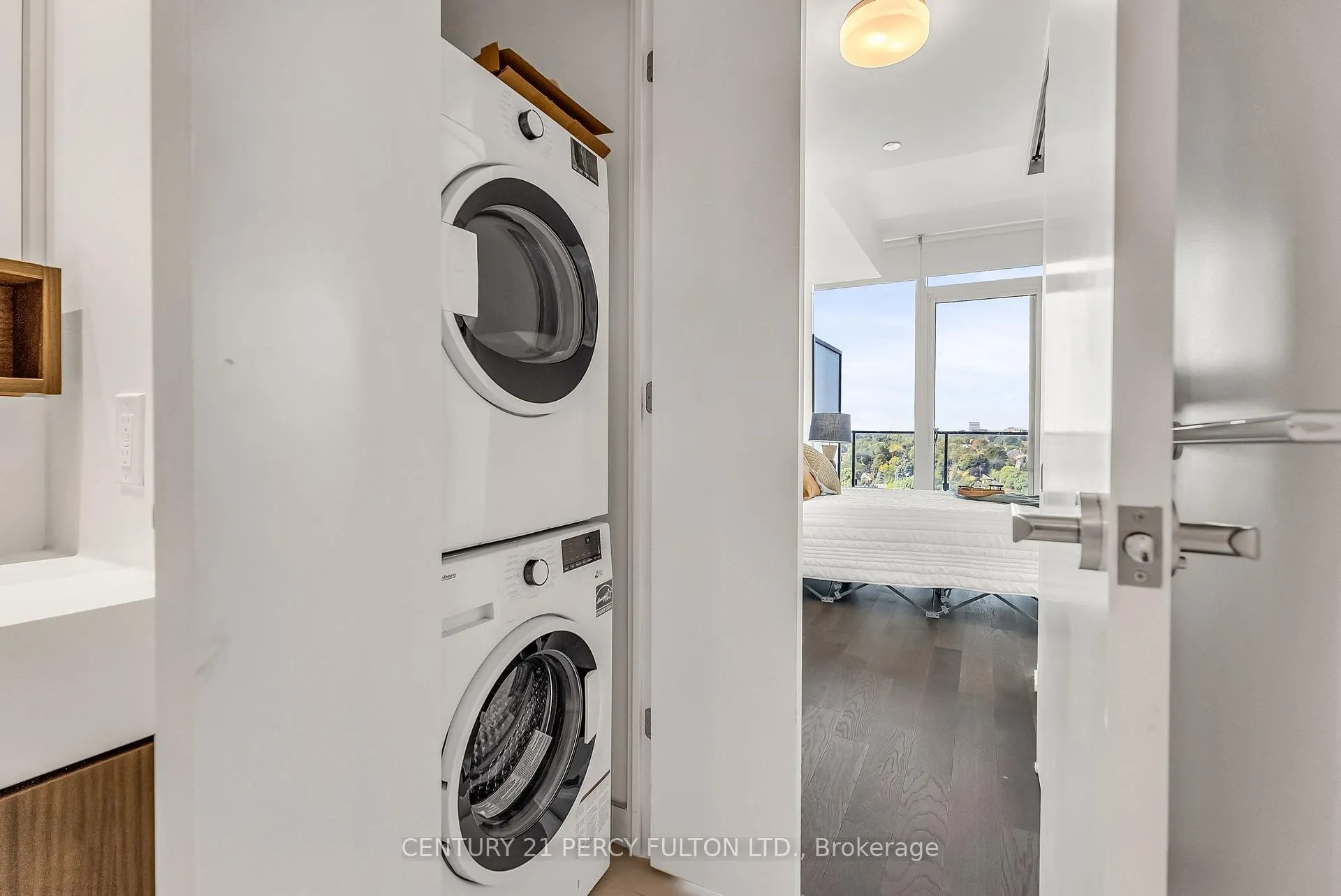 Photo 28 of Unit 1716, 8 Hillsdale Avenue E, Toronto, Mount Pleasant West — HOMEH