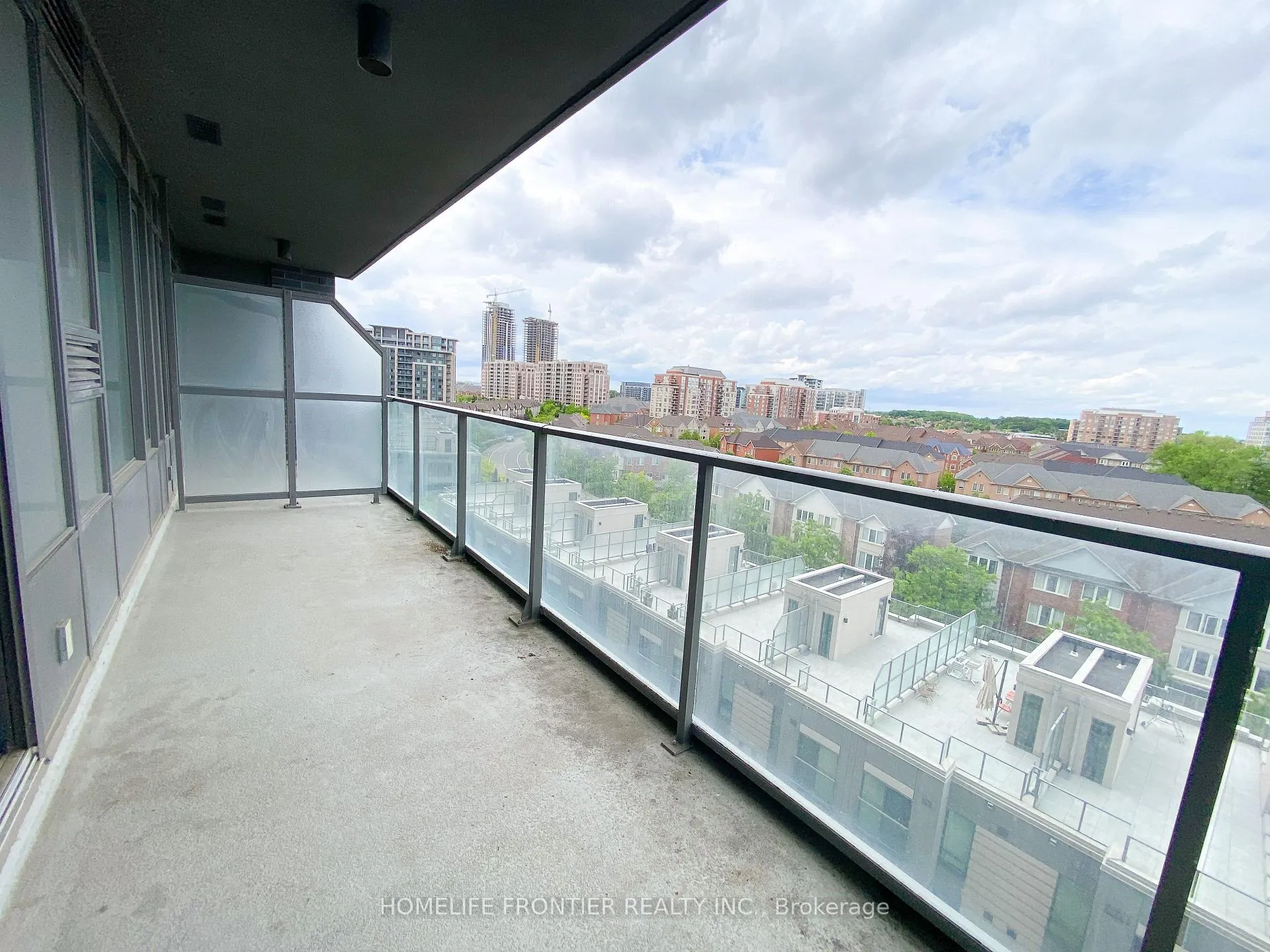 Photo 12 of Unit 802, 325 South Park Road, Markham, Commerce Valley — HOMEH