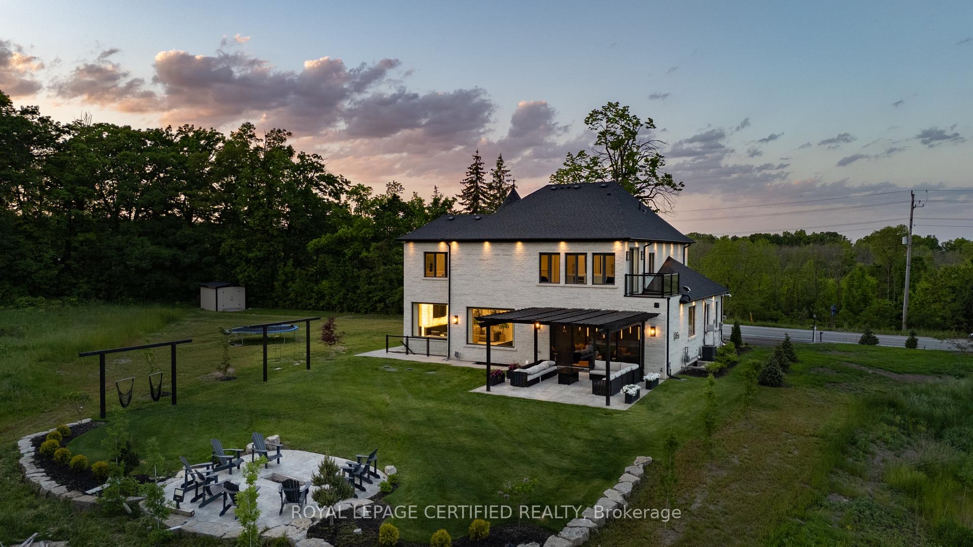 Photo 22 of 3232 Guelph Line, Burlington, Rural Burlington — HOMEH