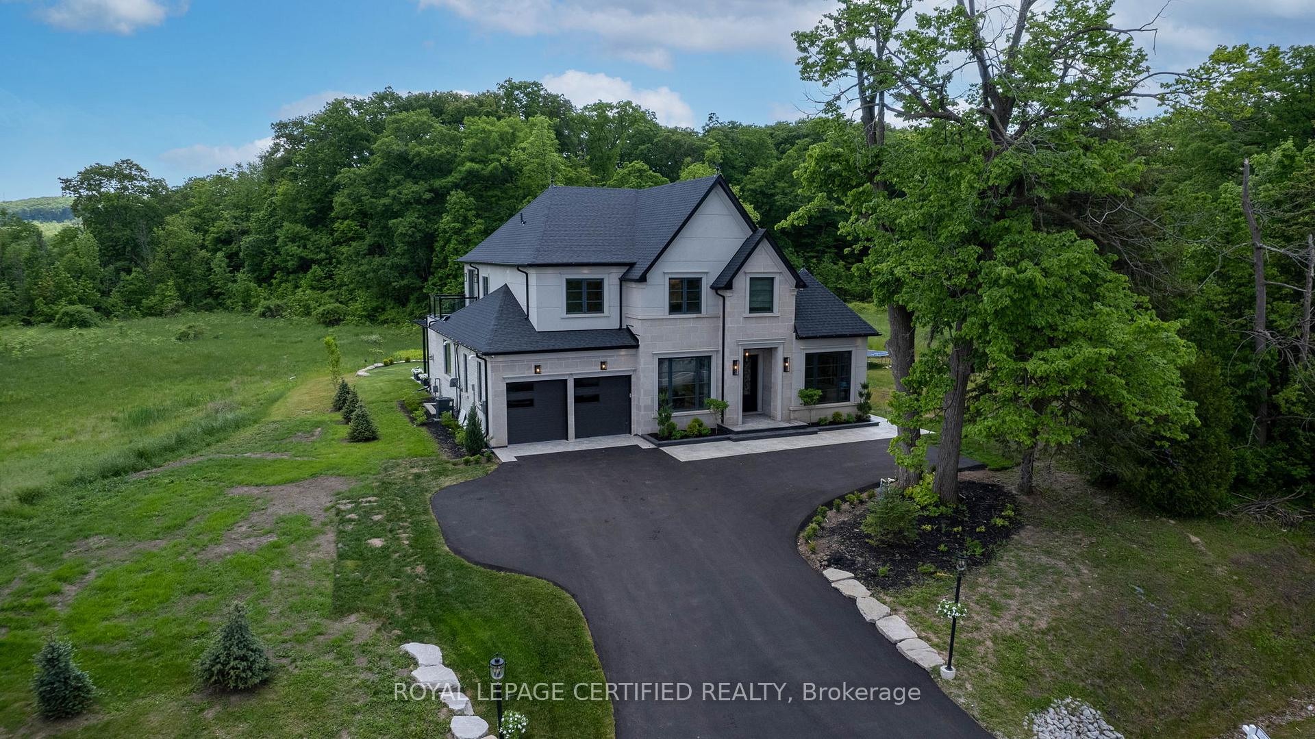 Photo 24 of 3232 Guelph Line, Burlington, Rural Burlington — HOMEH