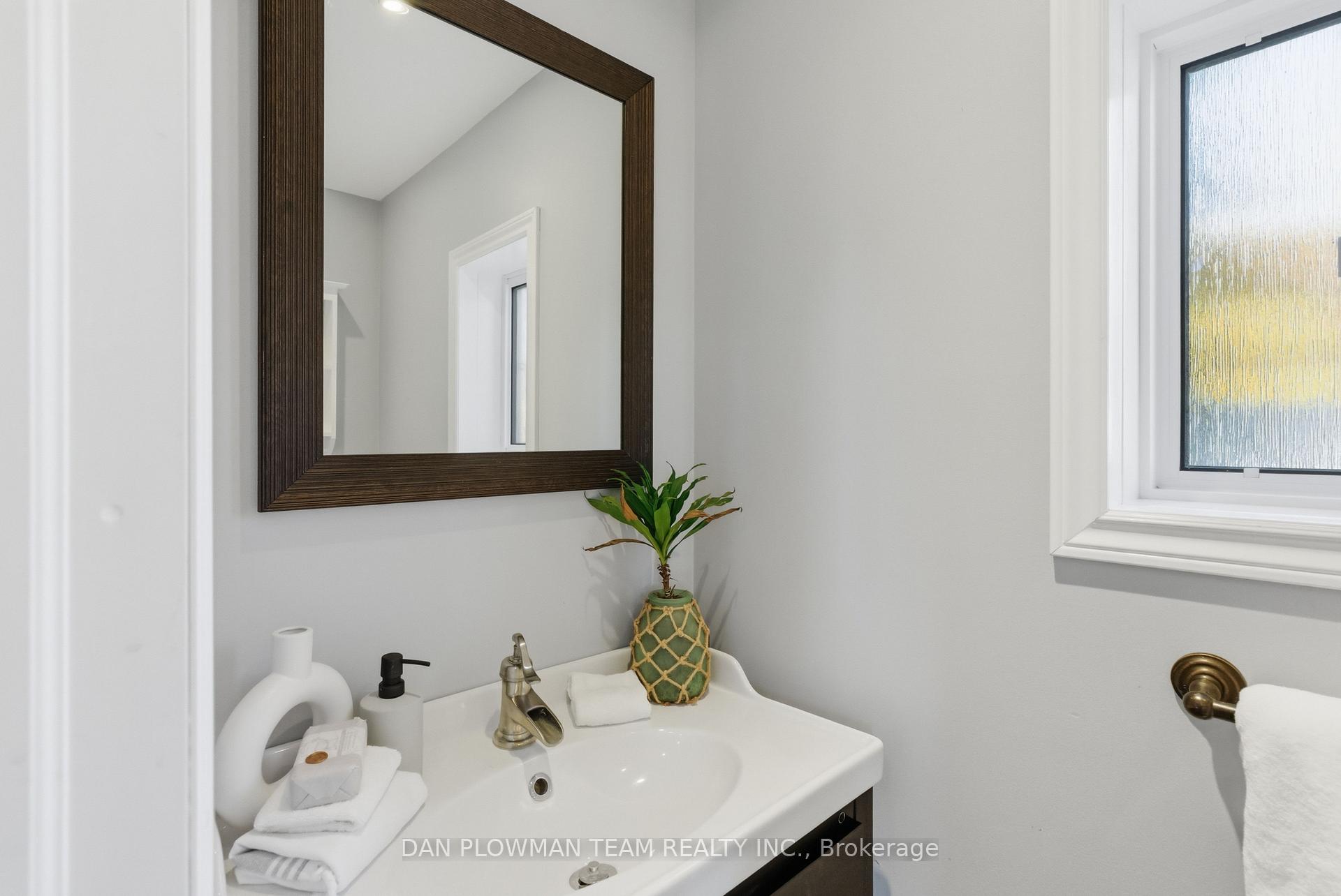 Photo 18 of 2502 Rundle Road, Clarington, Rural Clarington — HOMEH