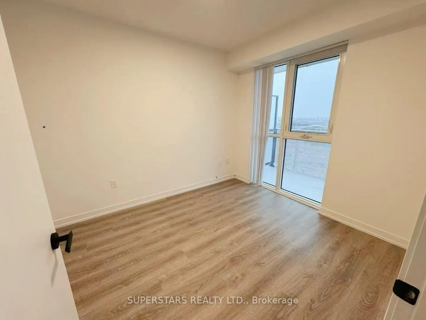 Photo 4 of Unit 2205, 195 Commerce Street, Vaughan, Vaughan Corporate Centre — HOMEH