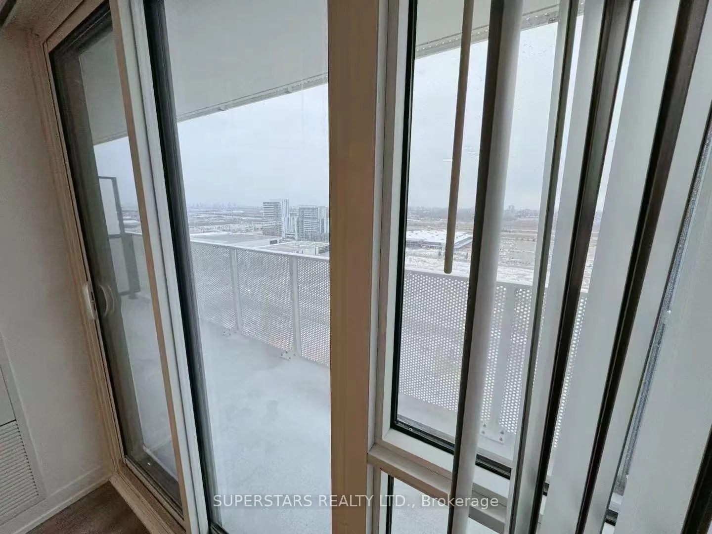 Photo 5 of Unit 2205, 195 Commerce Street, Vaughan, Vaughan Corporate Centre — HOMEH