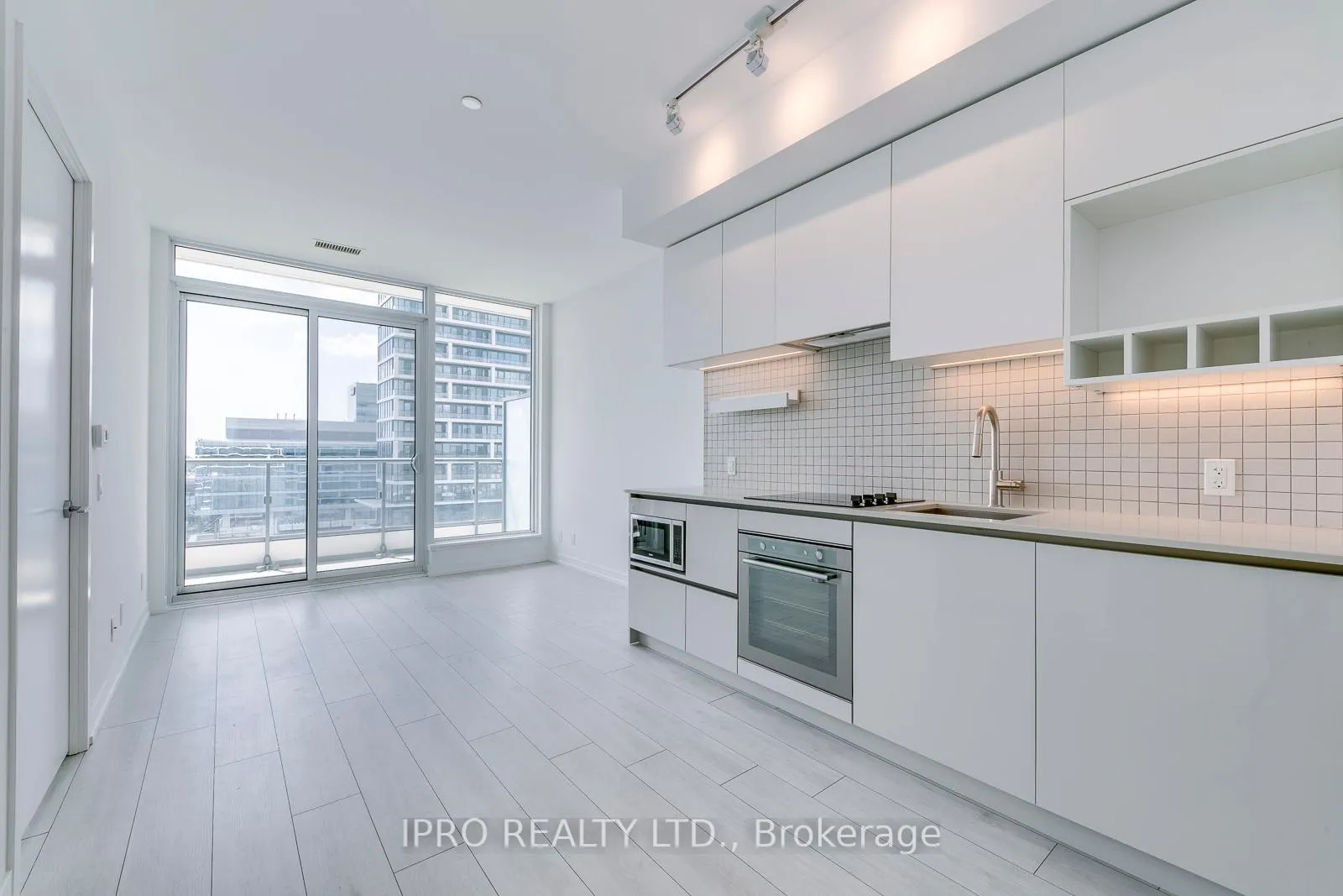 Photo 7 of Unit 1205, 898 Portage Parkway, Vaughan, Vaughan Corporate Centre — HOMEH