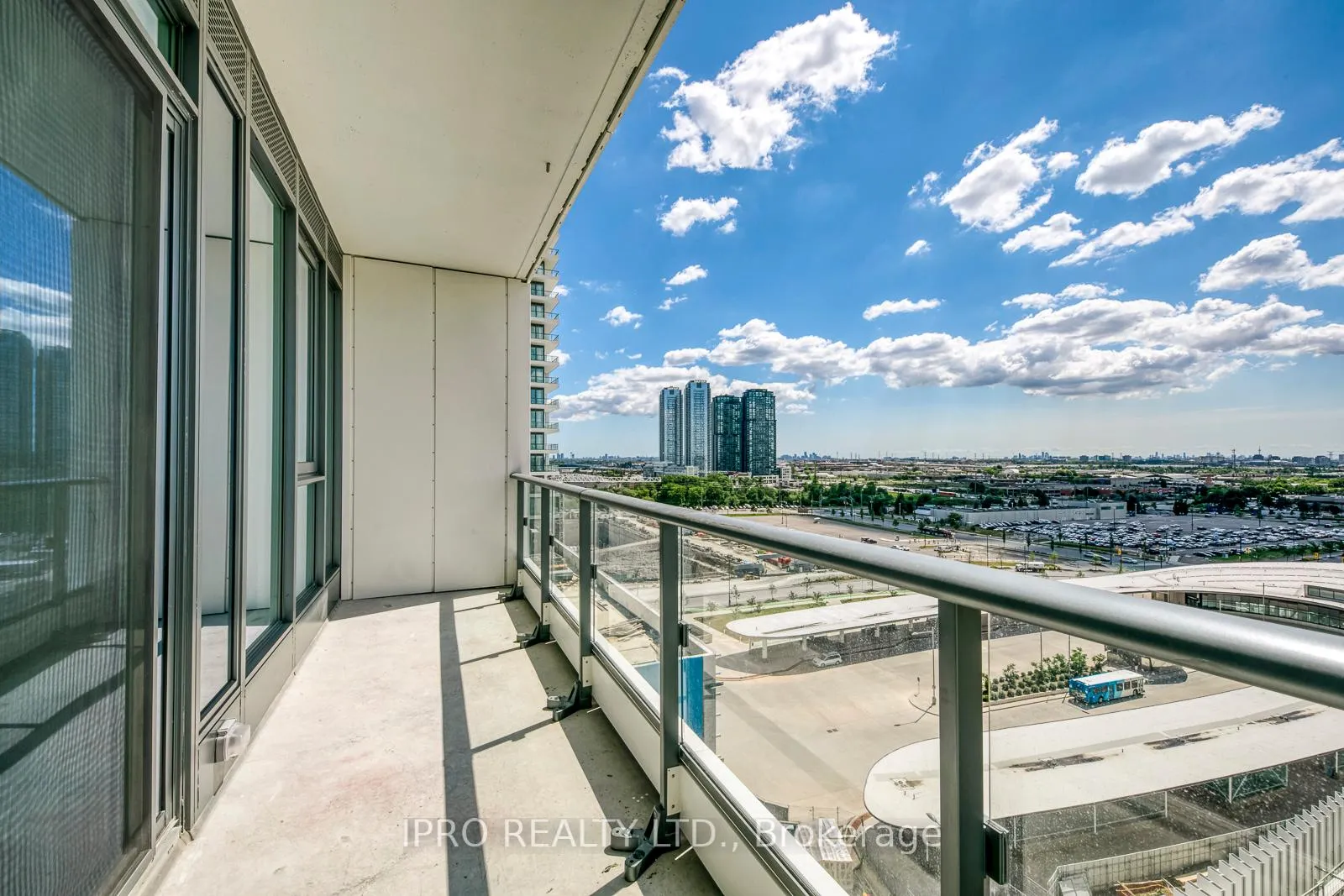 Photo 19 of Unit 1205, 898 Portage Parkway, Vaughan, Vaughan Corporate Centre — HOMEH