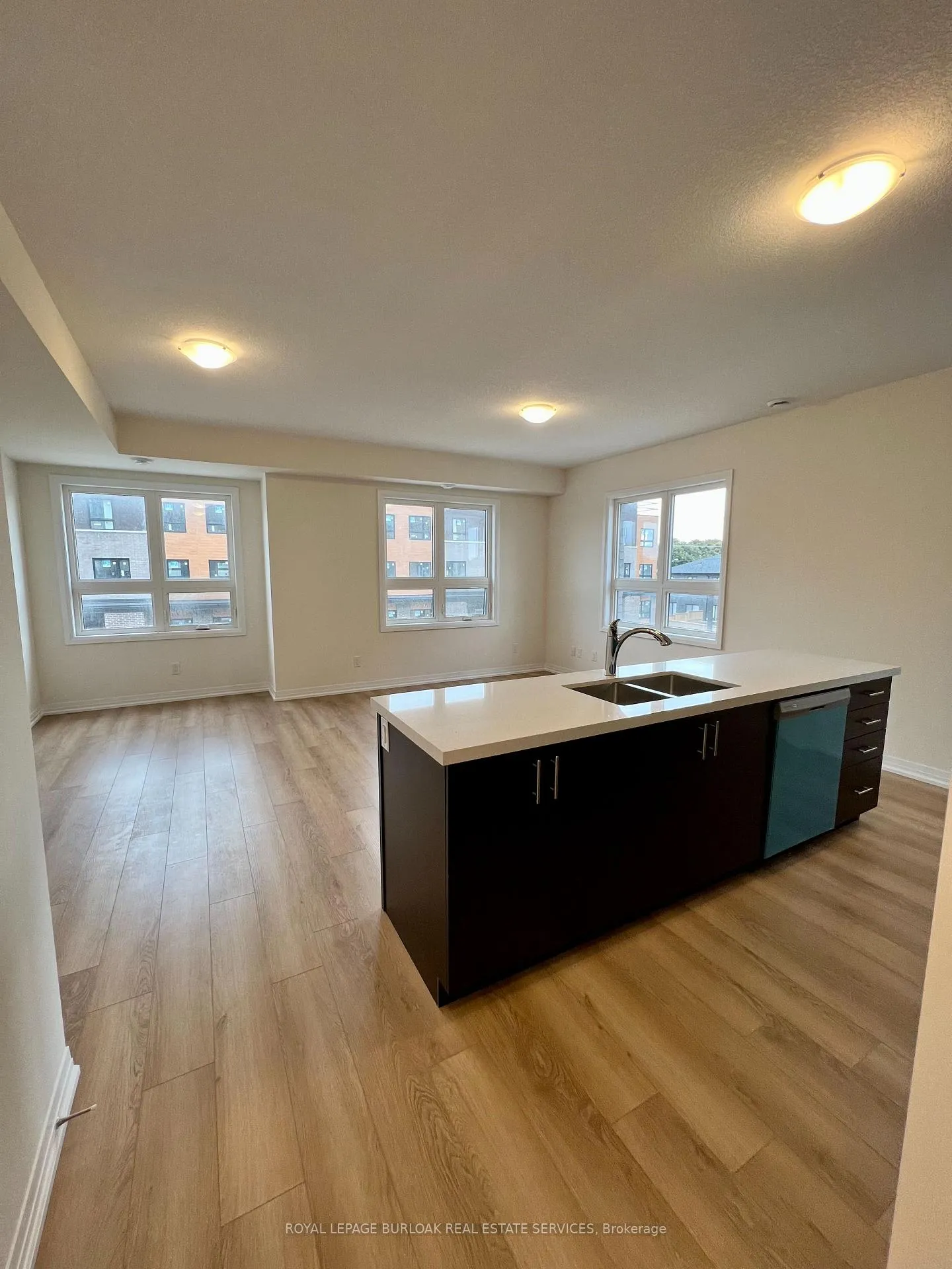 Photo 3 of Unit 53, 6705 Cropp Street, Niagara Falls, Morrison — HOMEH