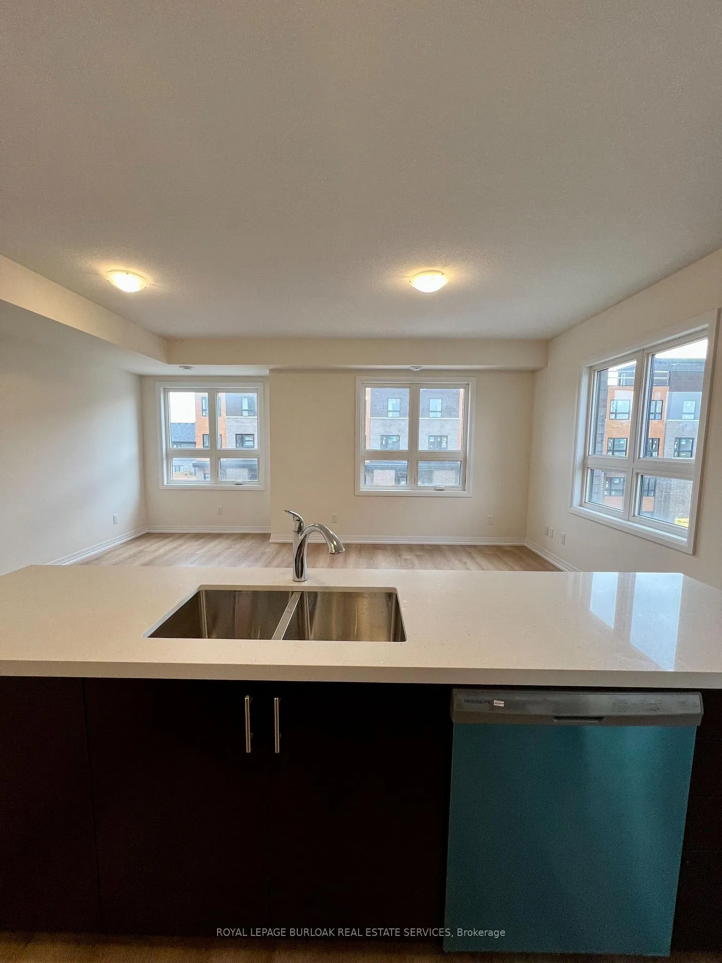 Photo 5 of Unit 53, 6705 Cropp Street, Niagara Falls, Morrison — HOMEH