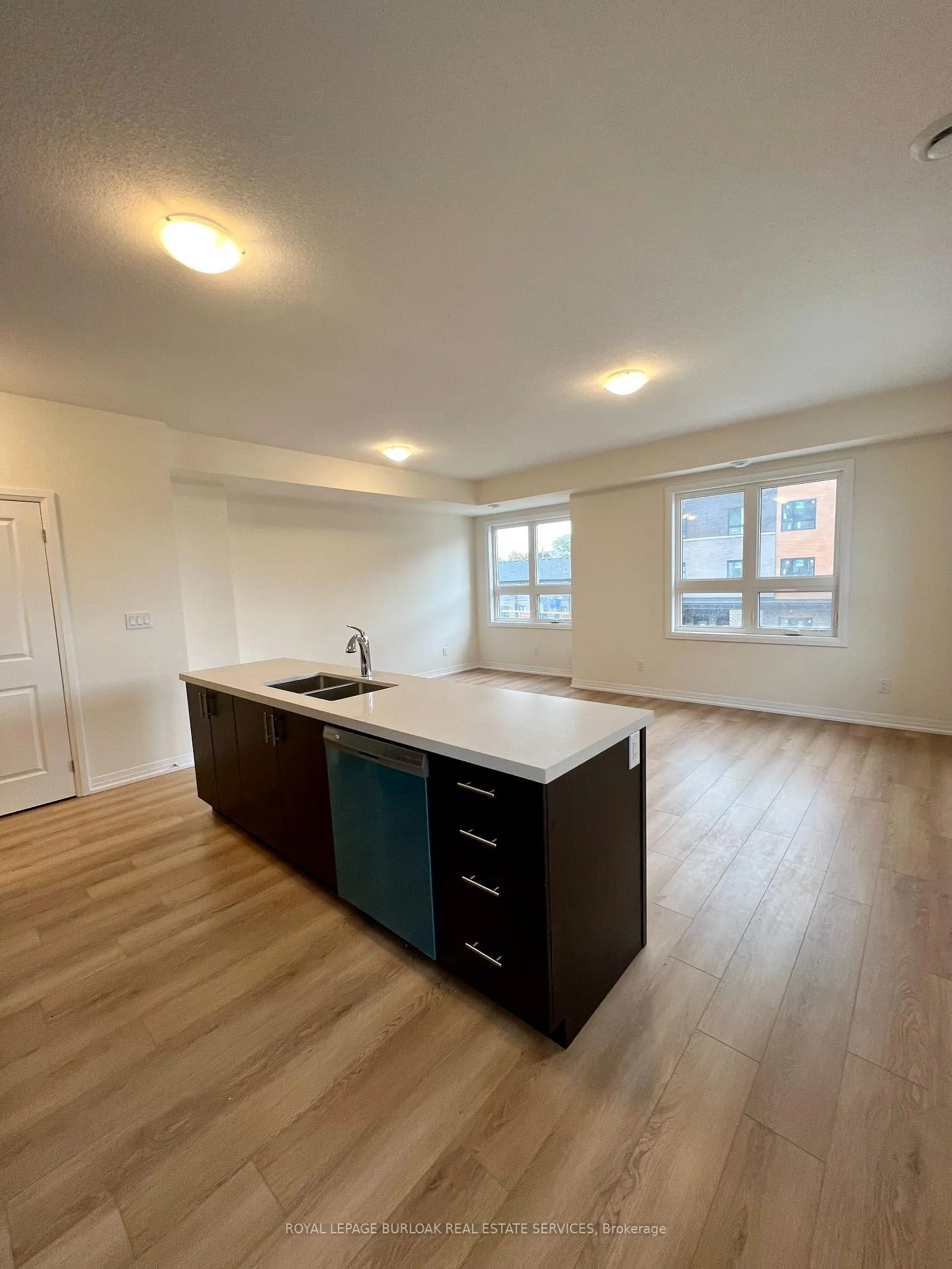 Photo 6 of Unit 53, 6705 Cropp Street, Niagara Falls, Morrison — HOMEH