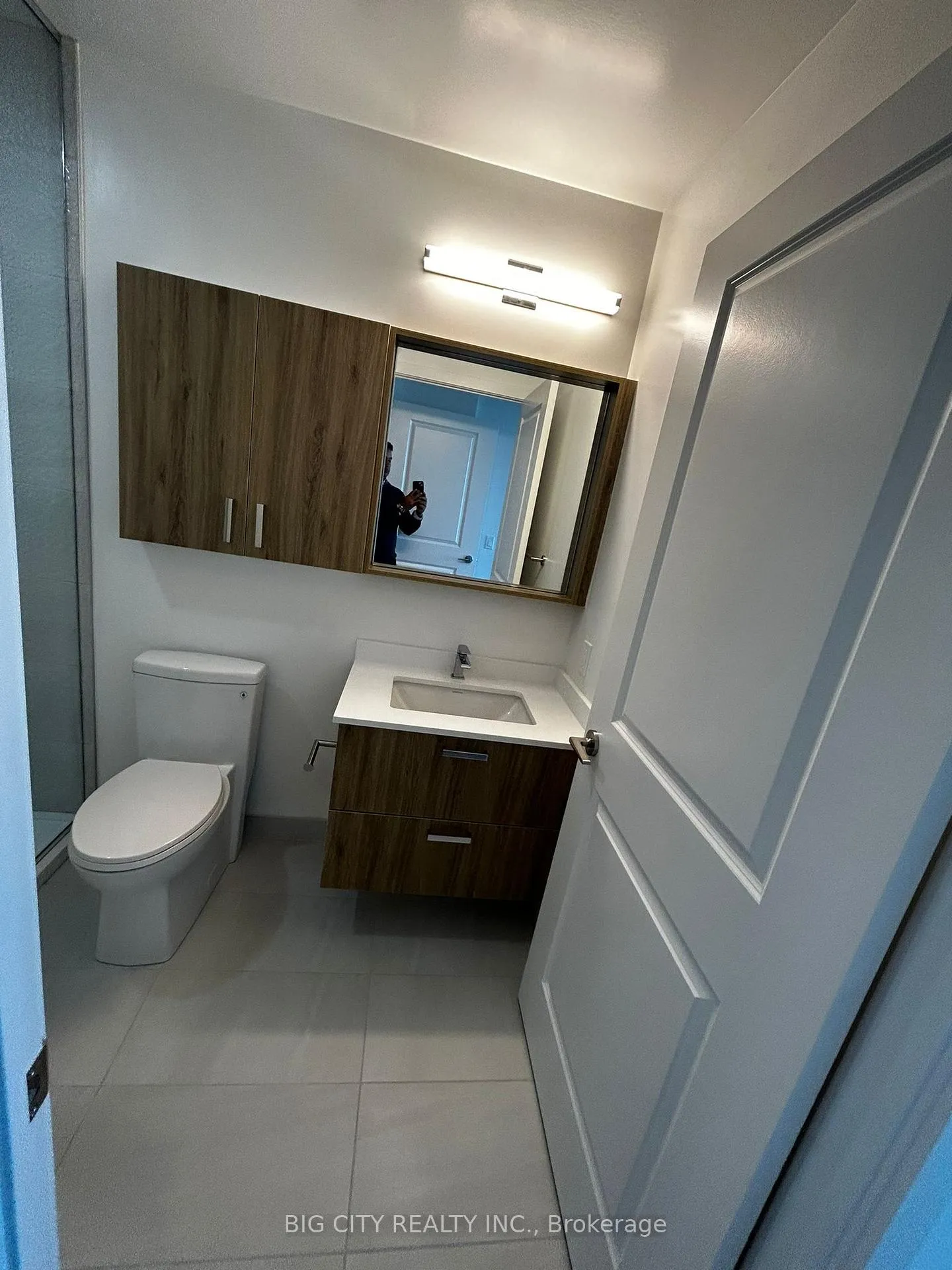 Photo 12 of Unit 1803, 30 Upper Mall Way, Vaughan, Brownridge — HOMEH