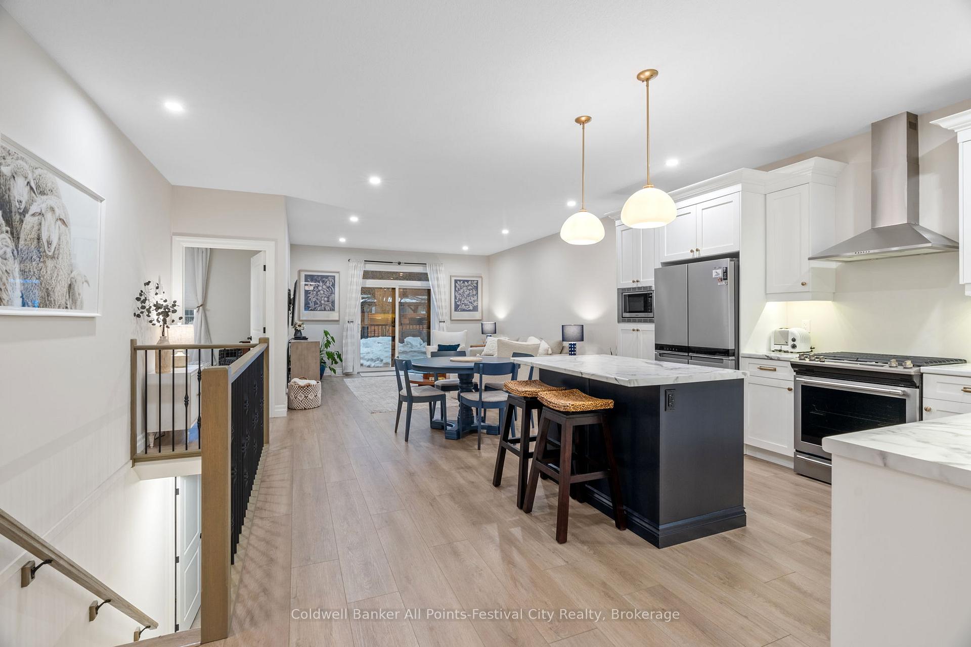 Photo 10 of 37 Picton Street E, Goderich, Goderich (Town) — HOMEH