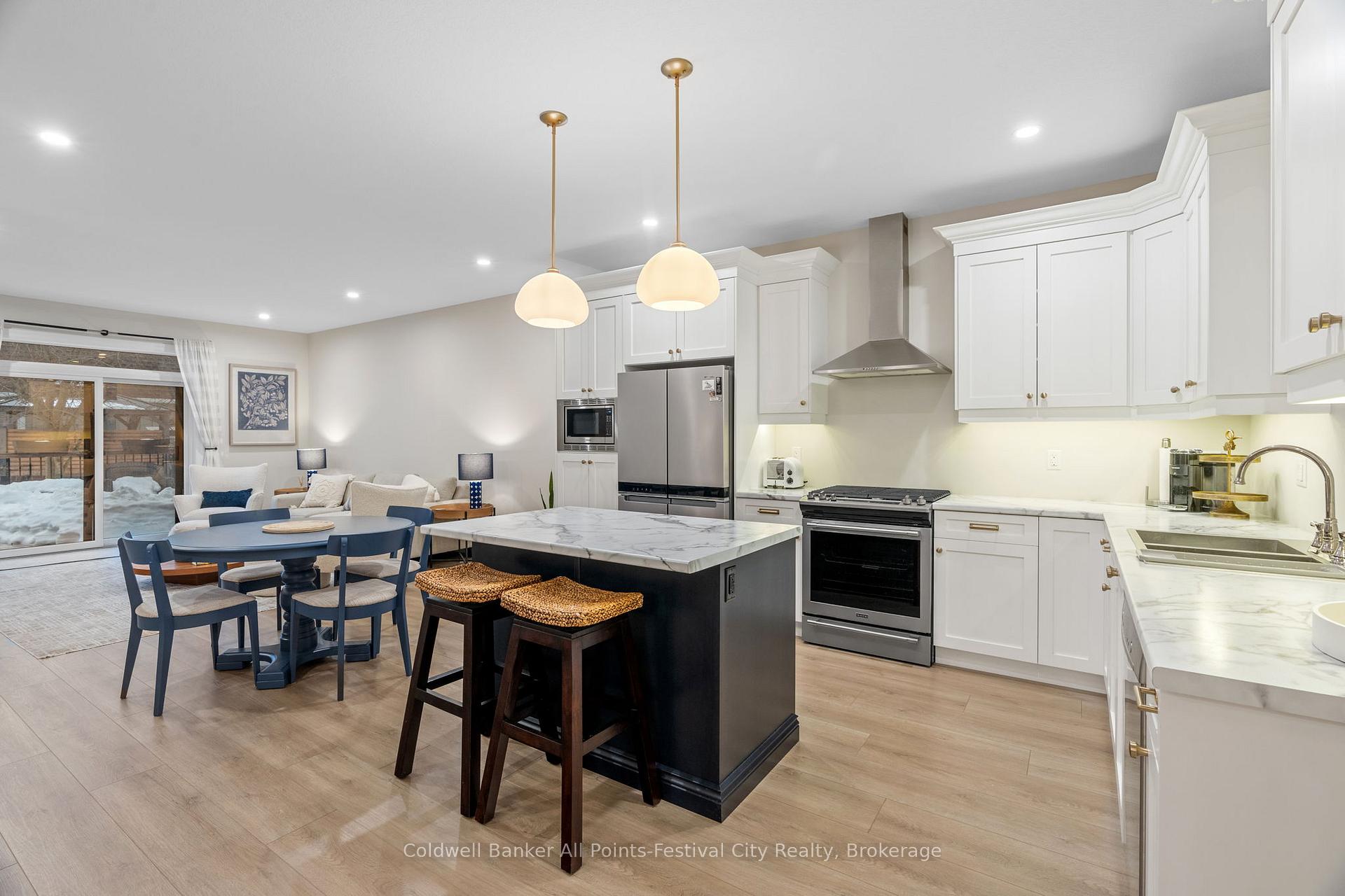 Photo 11 of 37 Picton Street E, Goderich, Goderich (Town) — HOMEH
