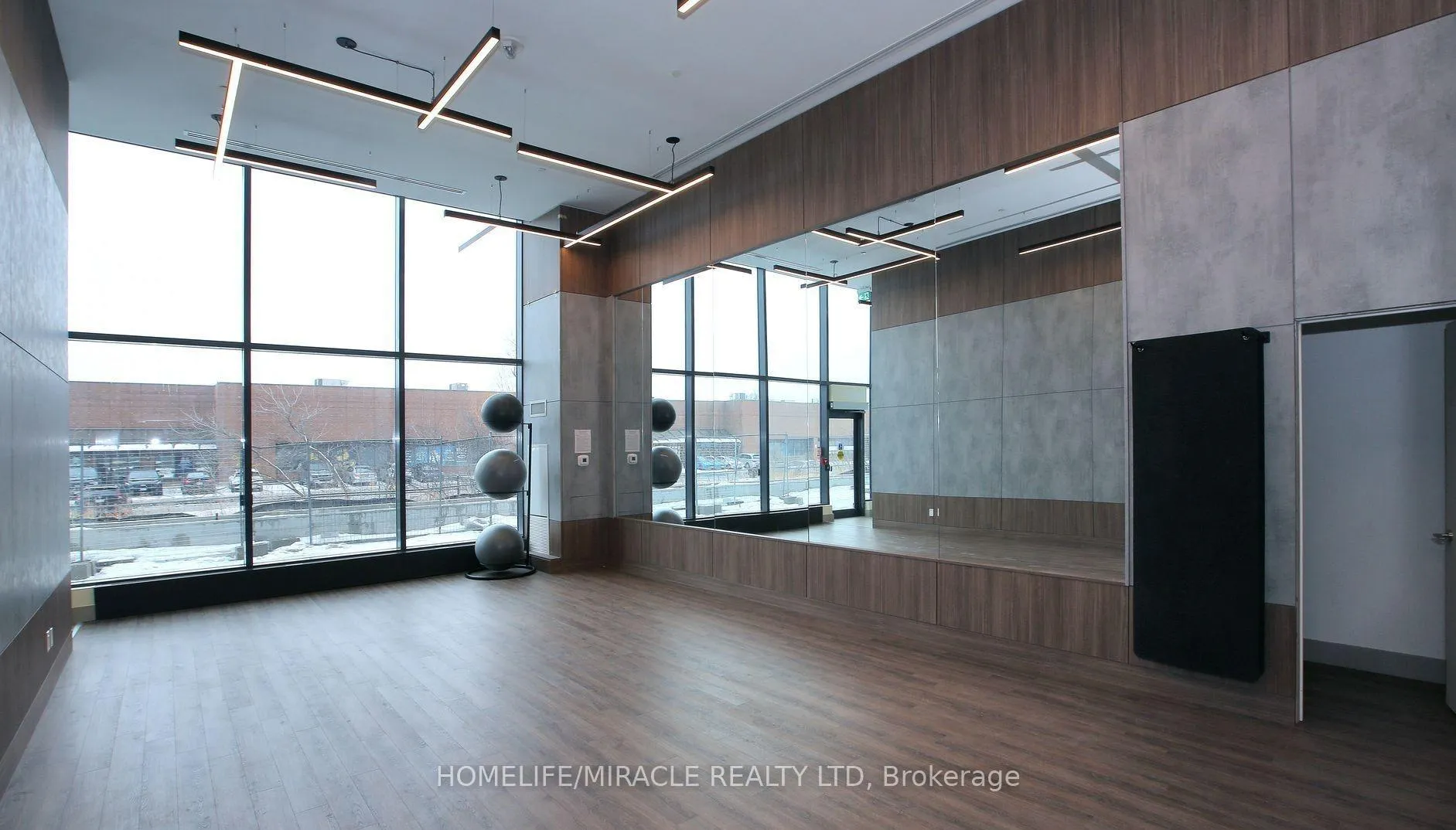Photo 8 of Unit 1010, 1435 Celebration Drive, Pickering, Bay Ridges — HOMEH