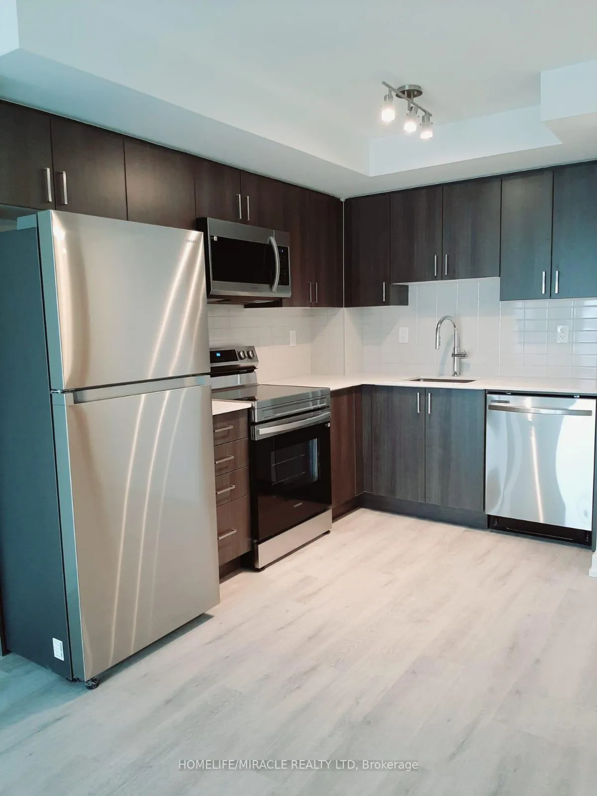 Photo 13 of Unit 1010, 1435 Celebration Drive, Pickering, Bay Ridges — HOMEH