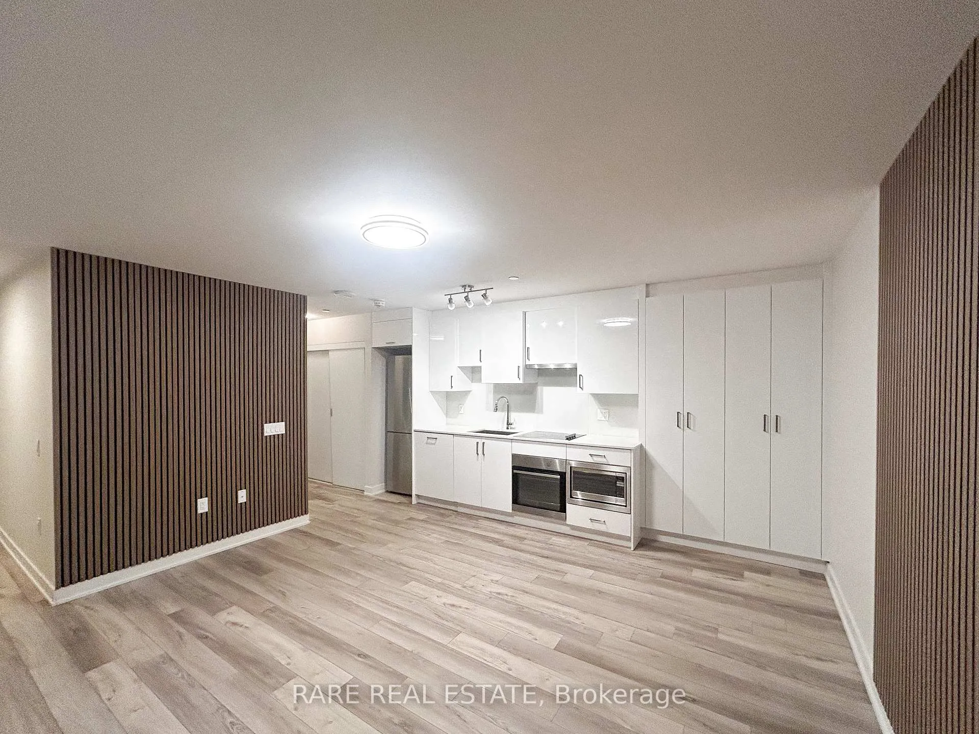 Photo 1 of Unit 201, 195 Redpath Avenue E, Toronto, Mount Pleasant West — HOMEH