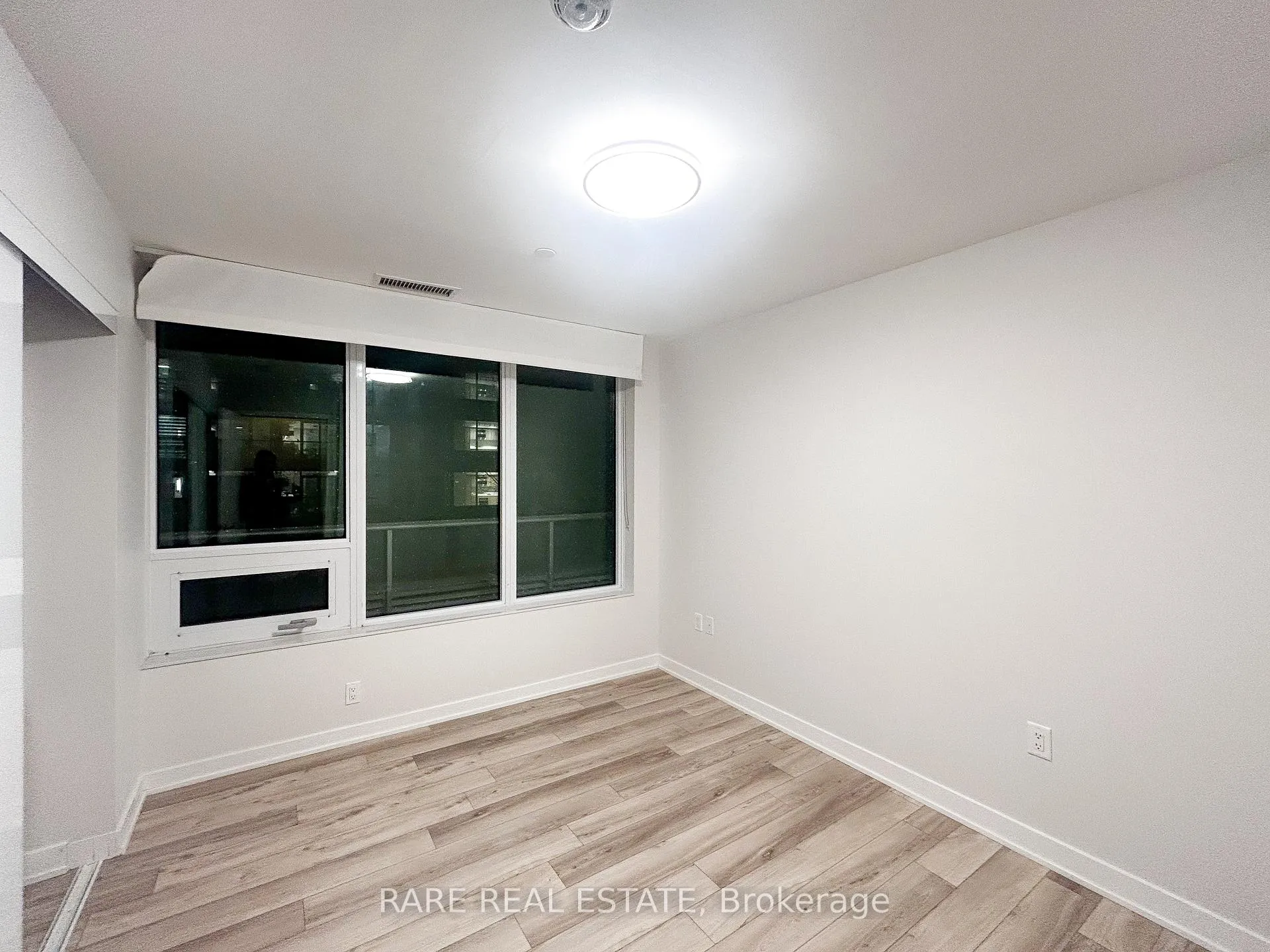 Photo 12 of Unit 201, 195 Redpath Avenue E, Toronto, Mount Pleasant West — HOMEH