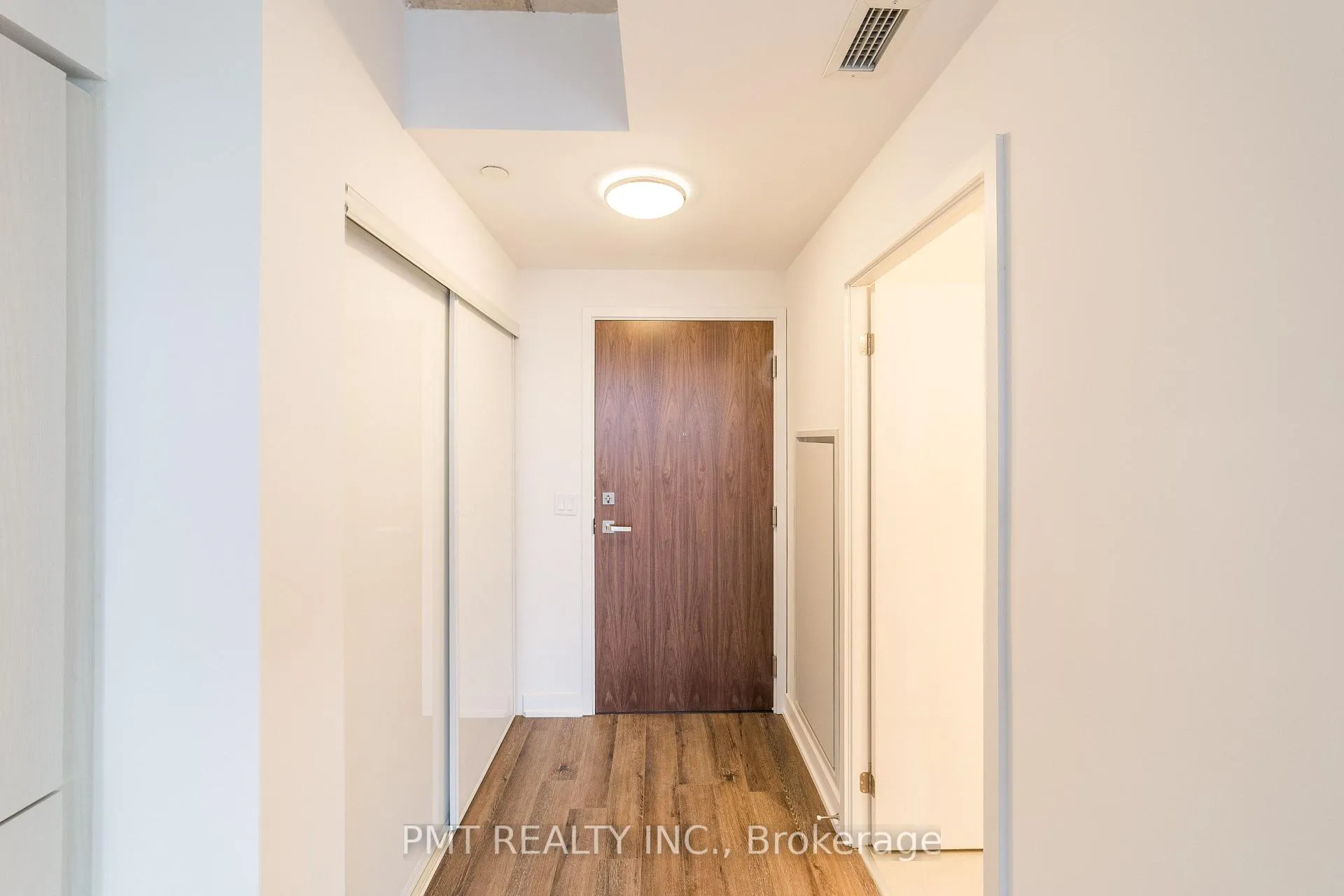 Photo 4 of Unit 1802, 15 Baseball Place, Toronto, South Riverdale — HOMEH
