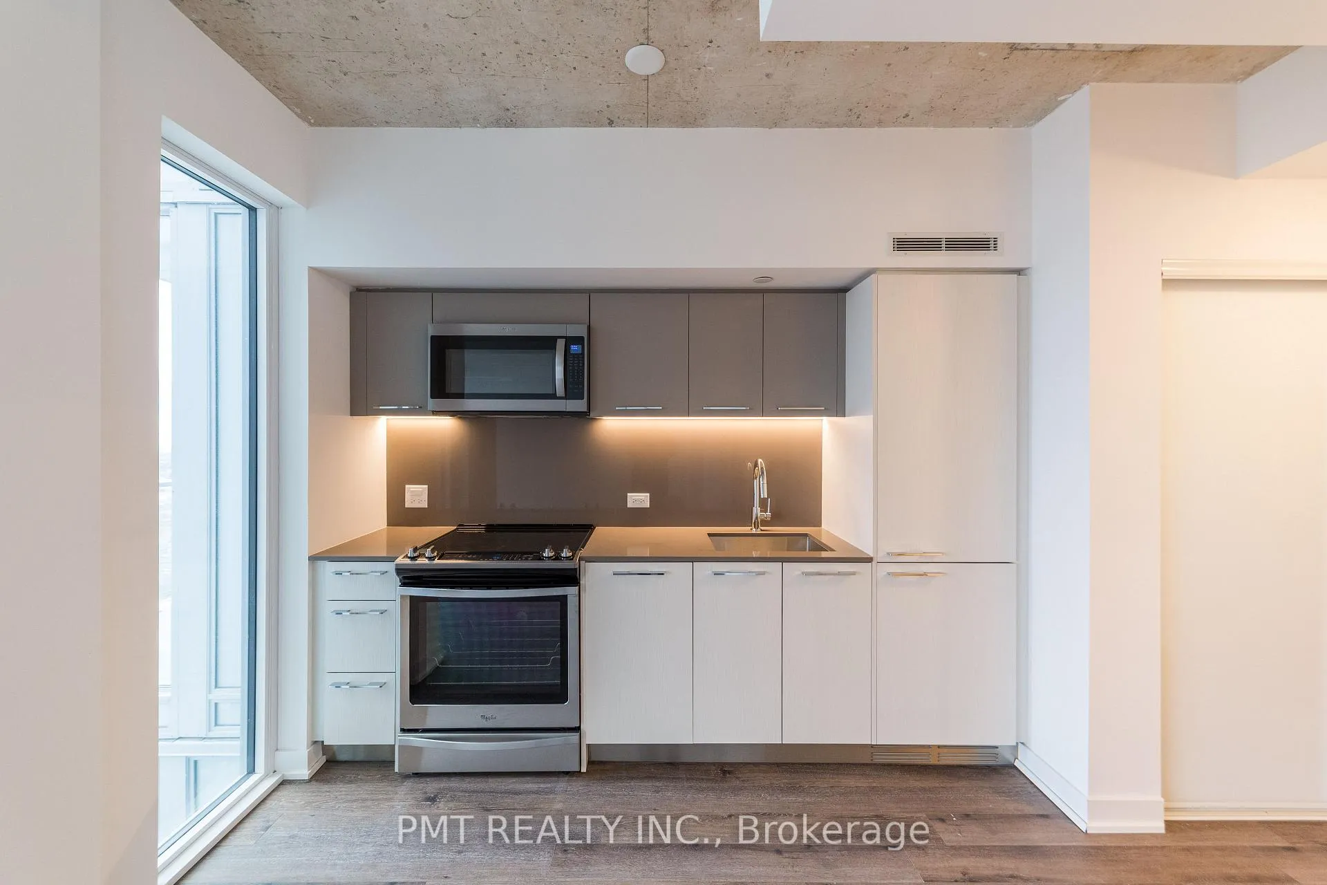 Photo 5 of Unit 1802, 15 Baseball Place, Toronto, South Riverdale — HOMEH