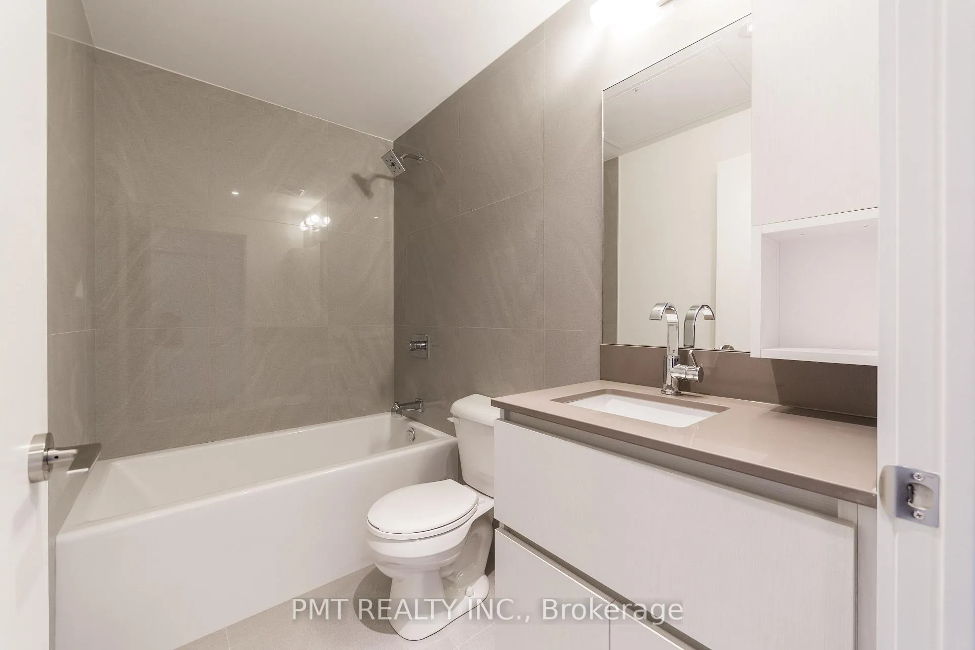 Photo 11 of Unit 1802, 15 Baseball Place, Toronto, South Riverdale — HOMEH