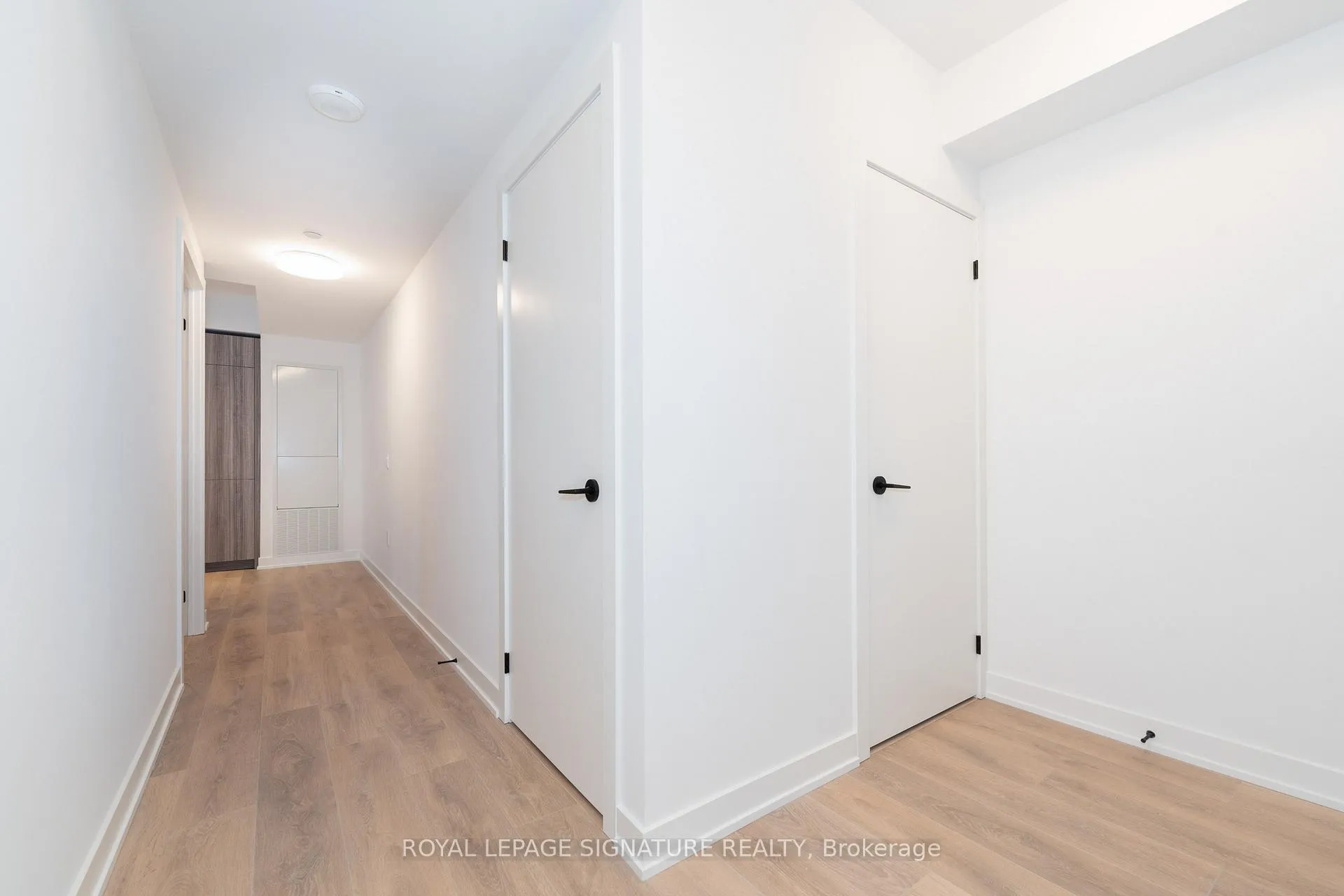 Photo 10 of Unit 508, 127 Broadway Avenue, Toronto, Mount Pleasant West — HOMEH