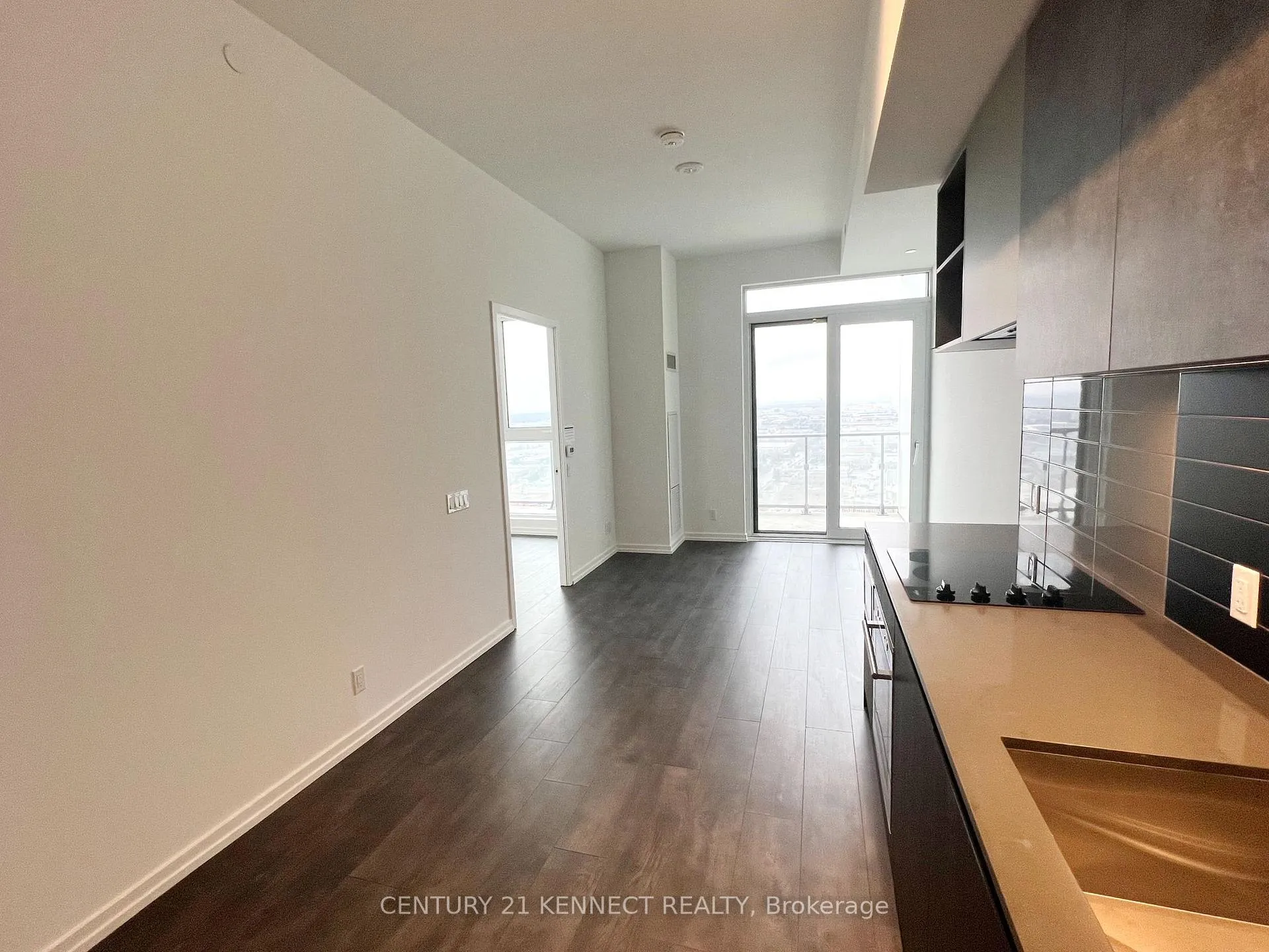 Photo 5 of Unit 2502, 1000 Portage Parkway, Vaughan, Concord — HOMEH