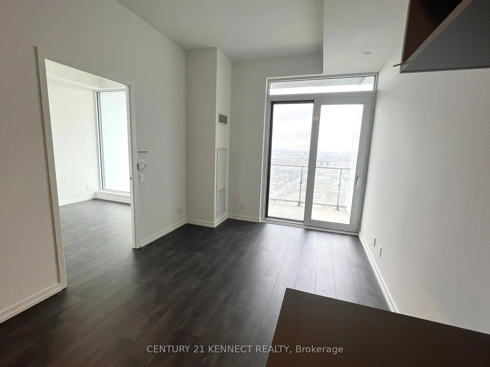 Photo 6 of Unit 2502, 1000 Portage Parkway, Vaughan, Concord — HOMEH