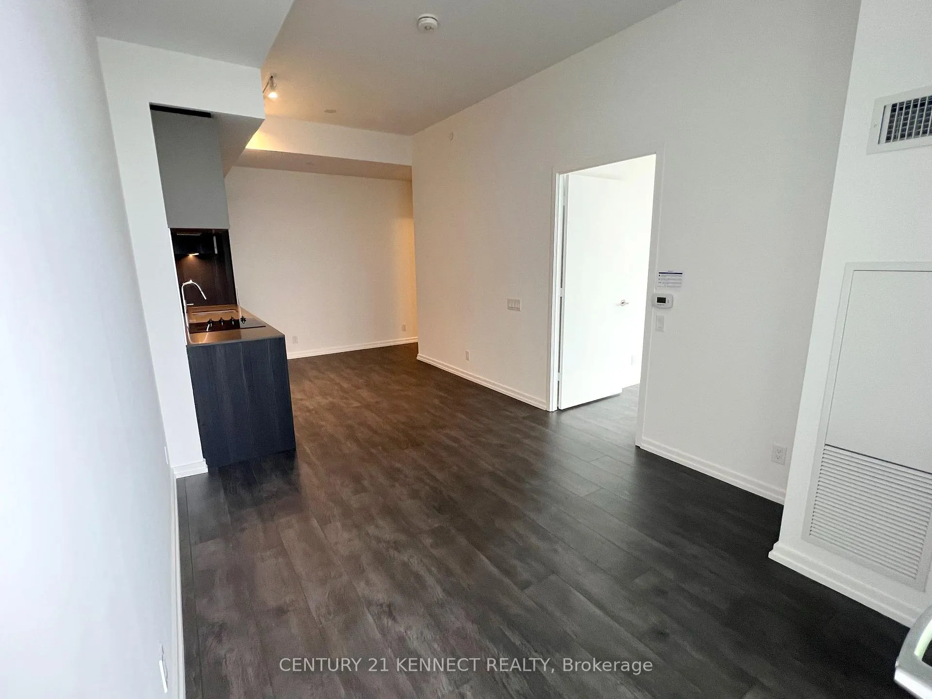 Photo 7 of Unit 2502, 1000 Portage Parkway, Vaughan, Concord — HOMEH