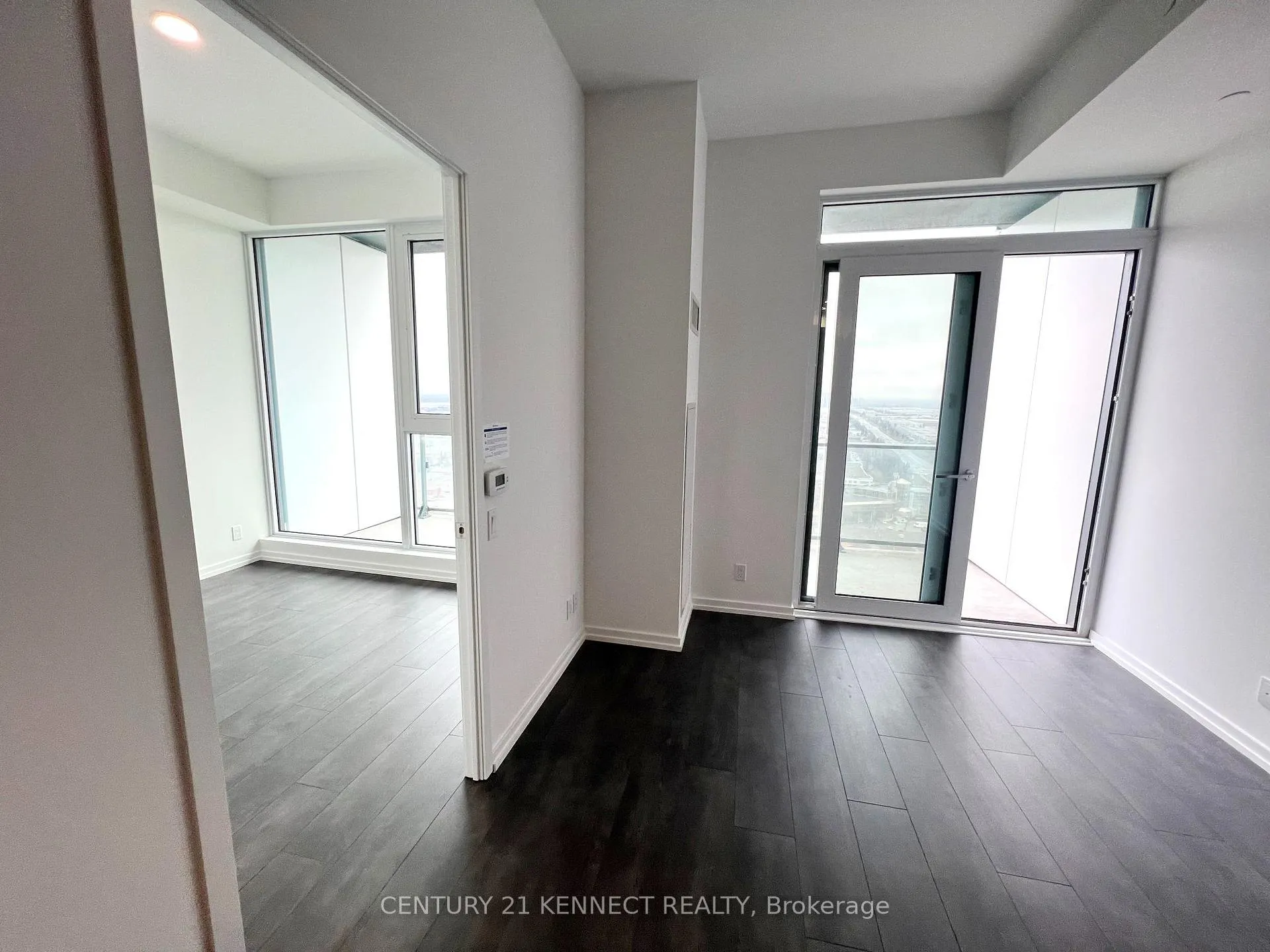 Photo 8 of Unit 2502, 1000 Portage Parkway, Vaughan, Concord — HOMEH
