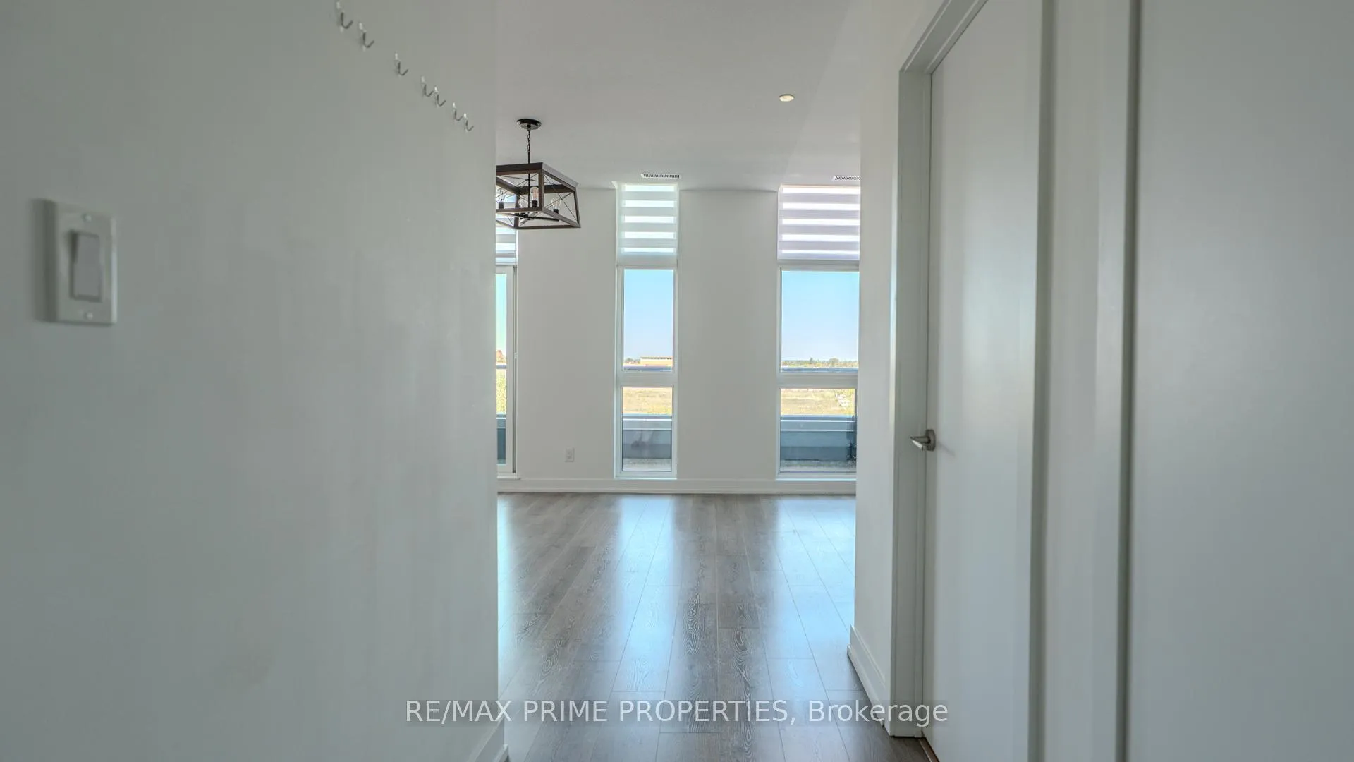 Photo 5 of Unit 501, 1709 Bur Oak Avenue, Markham, Wismer — HOMEH
