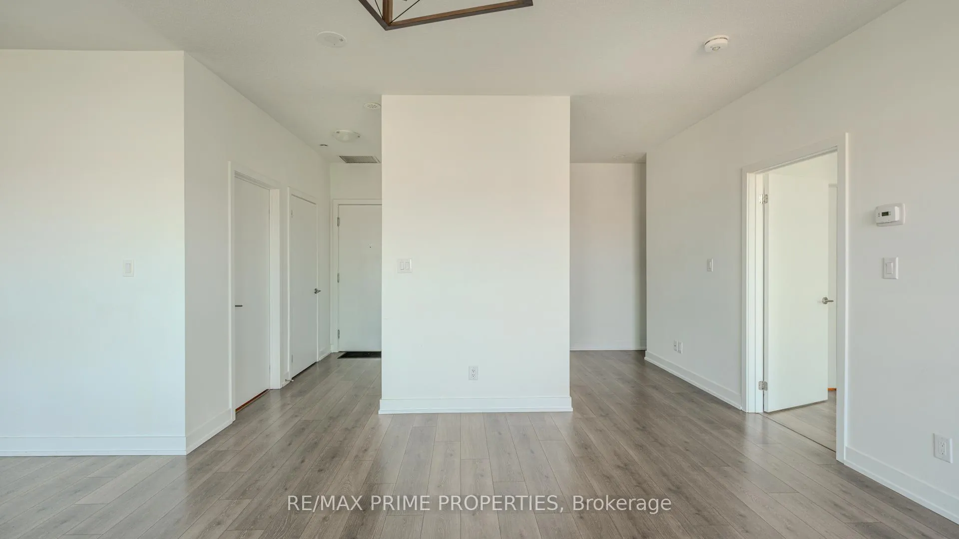 Photo 6 of Unit 501, 1709 Bur Oak Avenue, Markham, Wismer — HOMEH