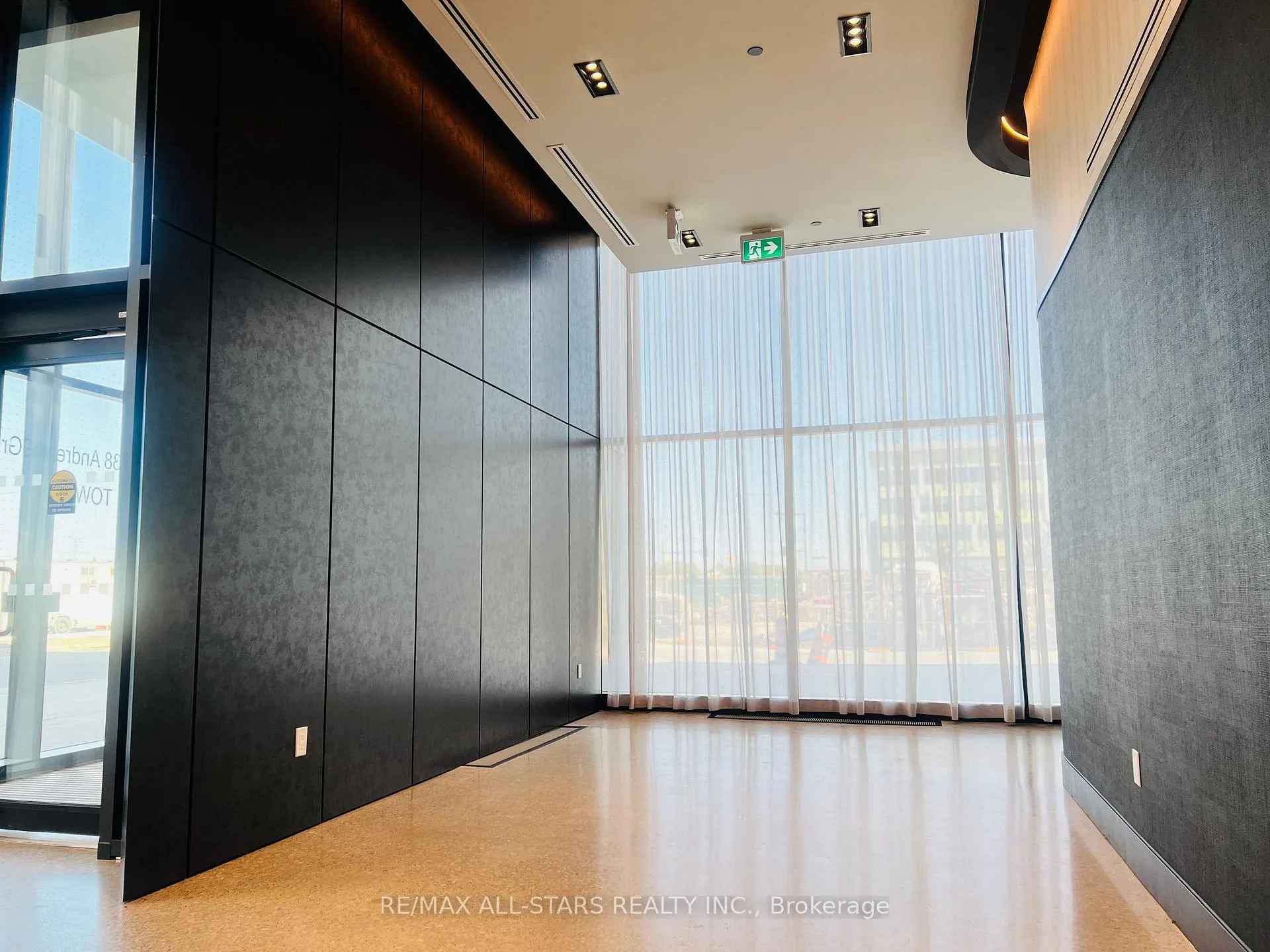 Photo 2 of Unit 1508, 38 Andre De Grasse Street, Markham, Unionville — HOMEH