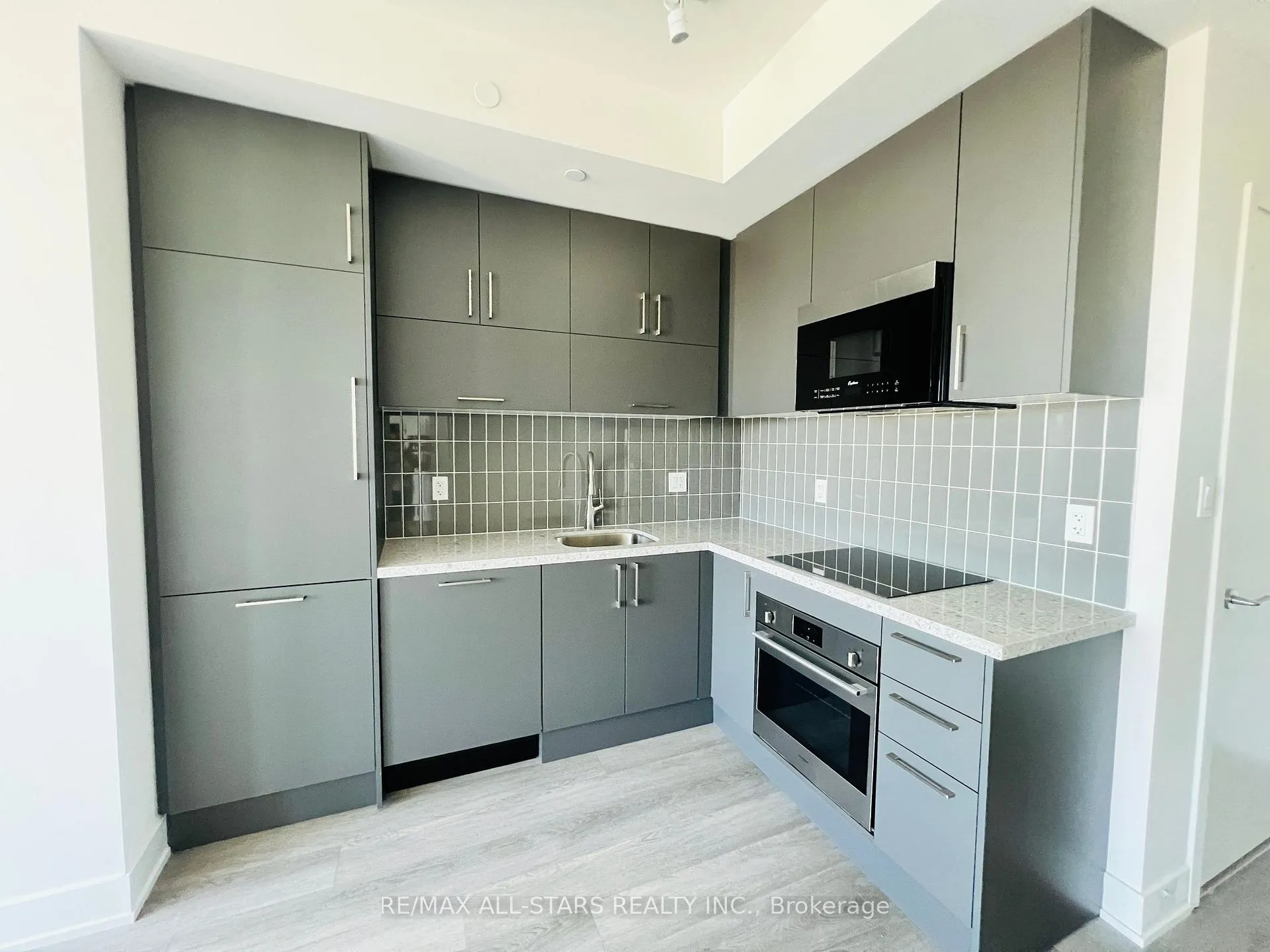 Photo 8 of Unit 1508, 38 Andre De Grasse Street, Markham, Unionville — HOMEH
