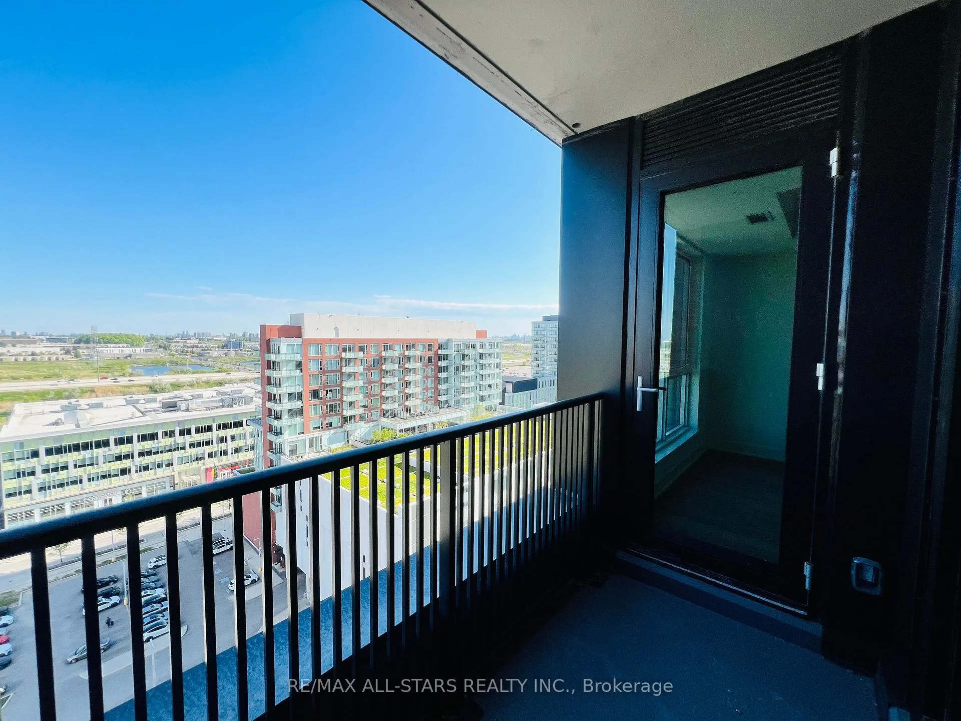 Photo 13 of Unit 1508, 38 Andre De Grasse Street, Markham, Unionville — HOMEH
