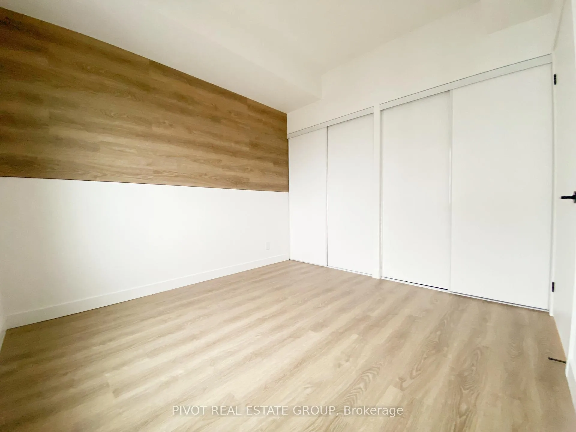 Photo 3 of Unit 1115, 1050 Eastern Avenue, Toronto, The Beaches — HOMEH