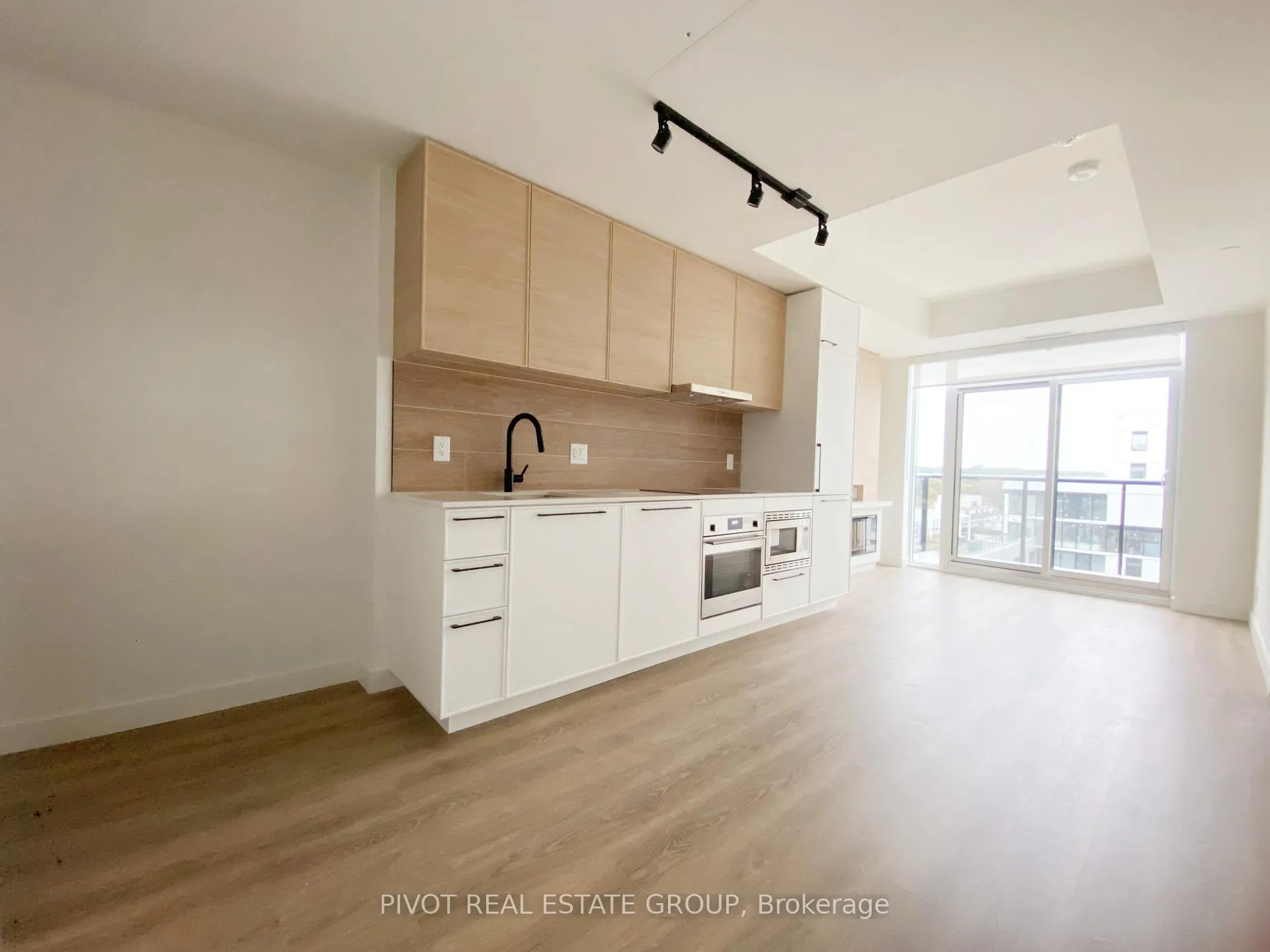 Photo 5 of Unit 1115, 1050 Eastern Avenue, Toronto, The Beaches — HOMEH