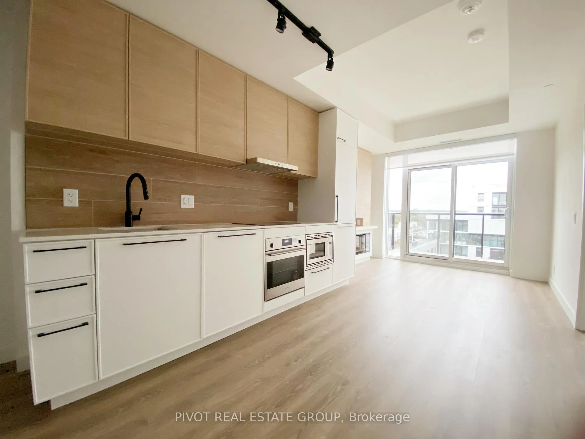 Photo 6 of Unit 1115, 1050 Eastern Avenue, Toronto, The Beaches — HOMEH