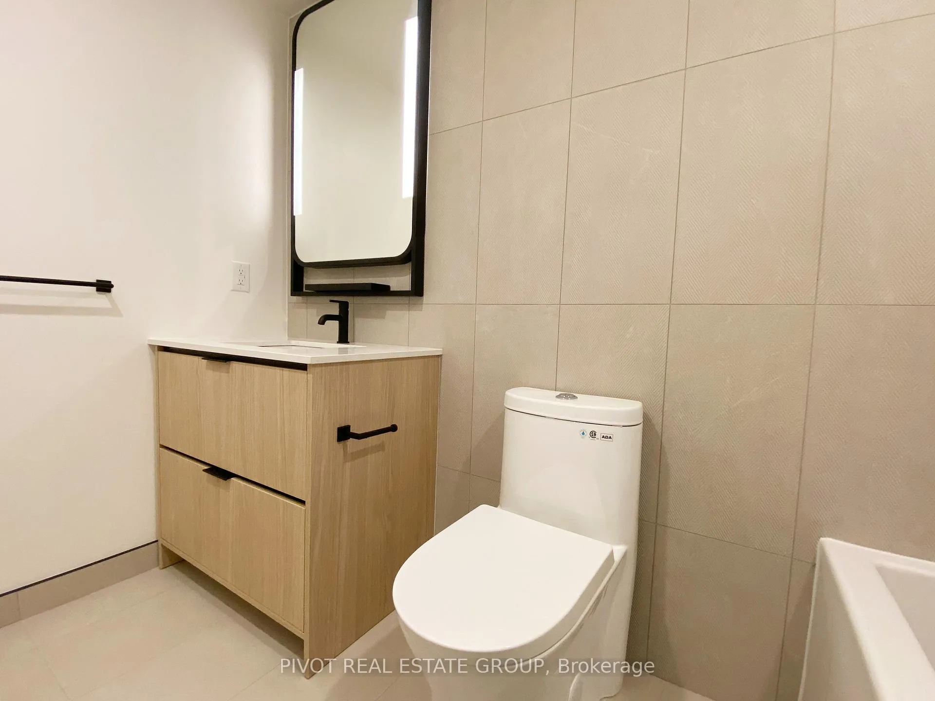 Photo 7 of Unit 1115, 1050 Eastern Avenue, Toronto, The Beaches — HOMEH