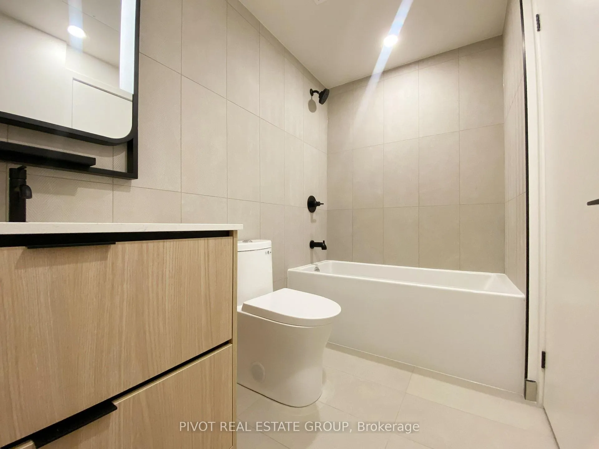 Photo 8 of Unit 1115, 1050 Eastern Avenue, Toronto, The Beaches — HOMEH