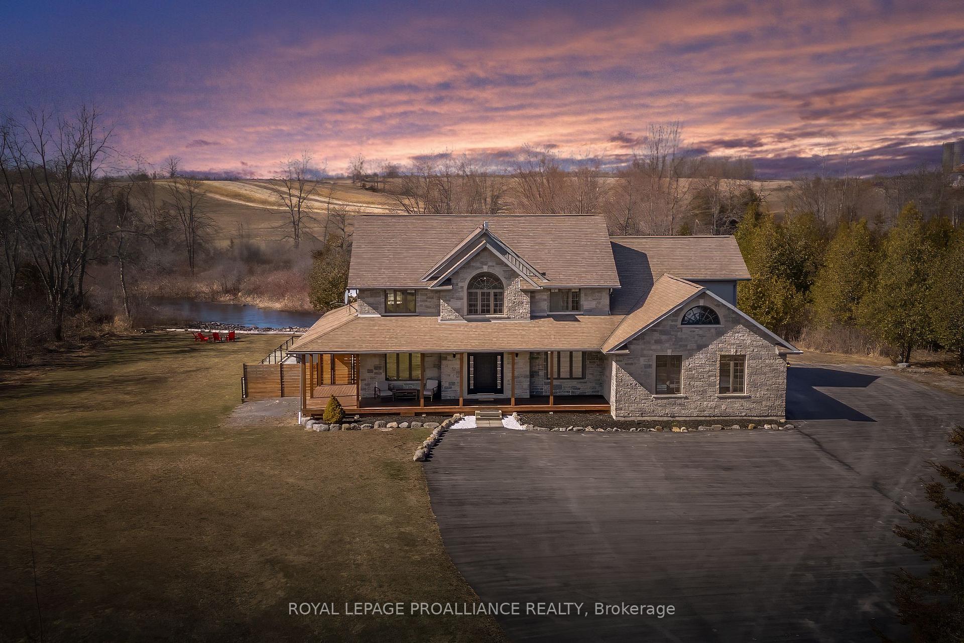 Photo 2 of 1017 Thrasher Road, Belleville, Thurlow Ward — HOMEH