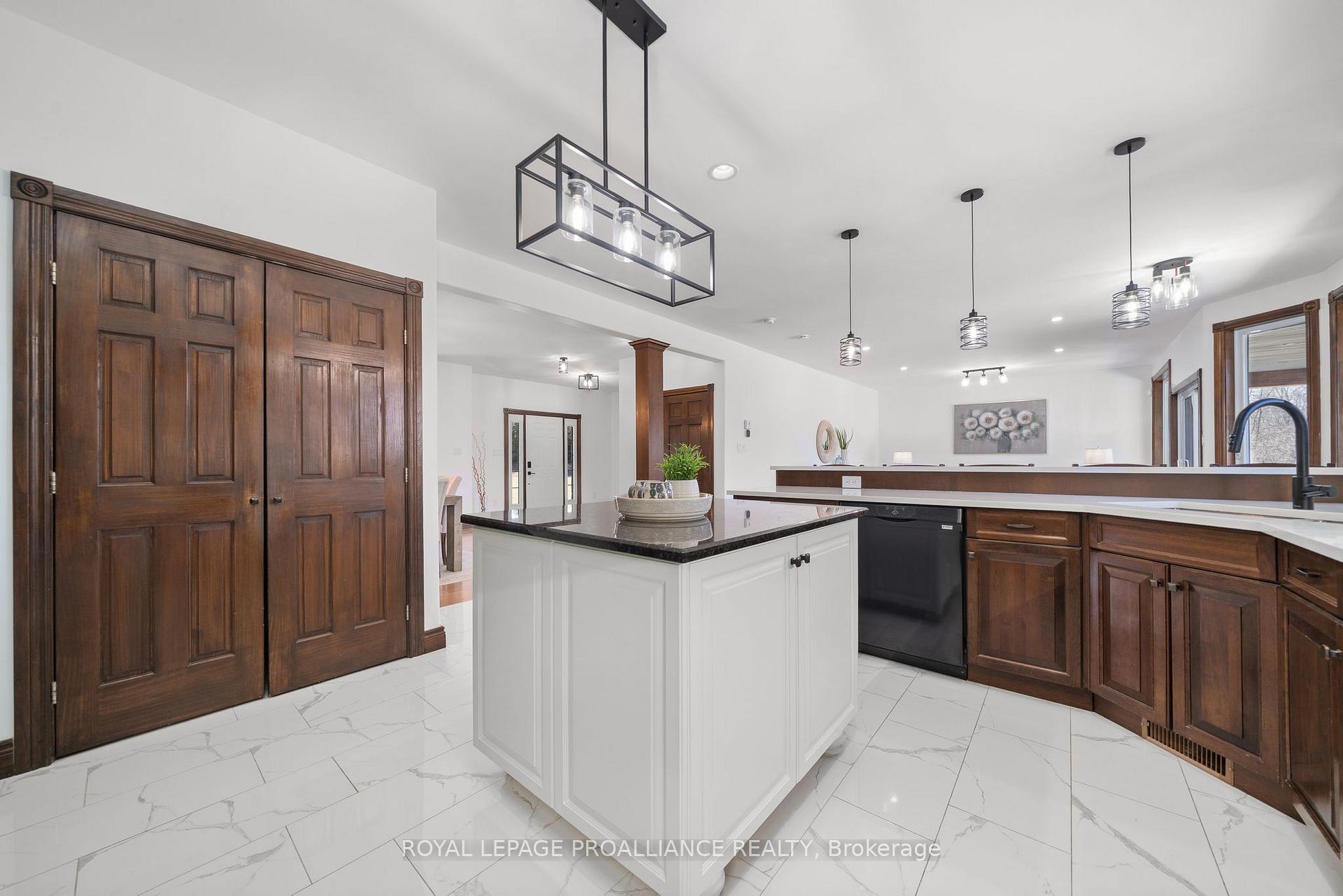 Photo 15 of 1017 Thrasher Road, Belleville, Thurlow Ward — HOMEH