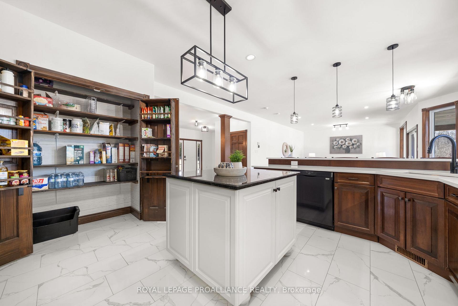 Photo 16 of 1017 Thrasher Road, Belleville, Thurlow Ward — HOMEH