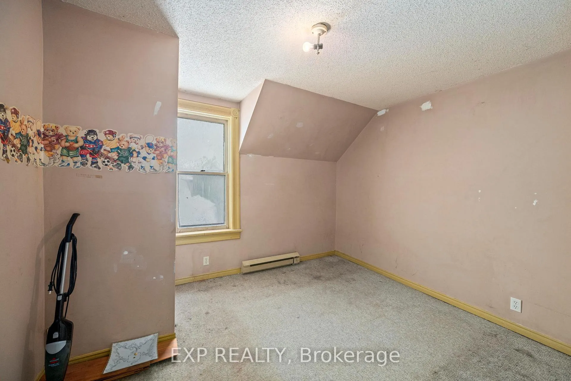 Photo 16 of 22949 Hagerty Road, Newbury — HOMEH